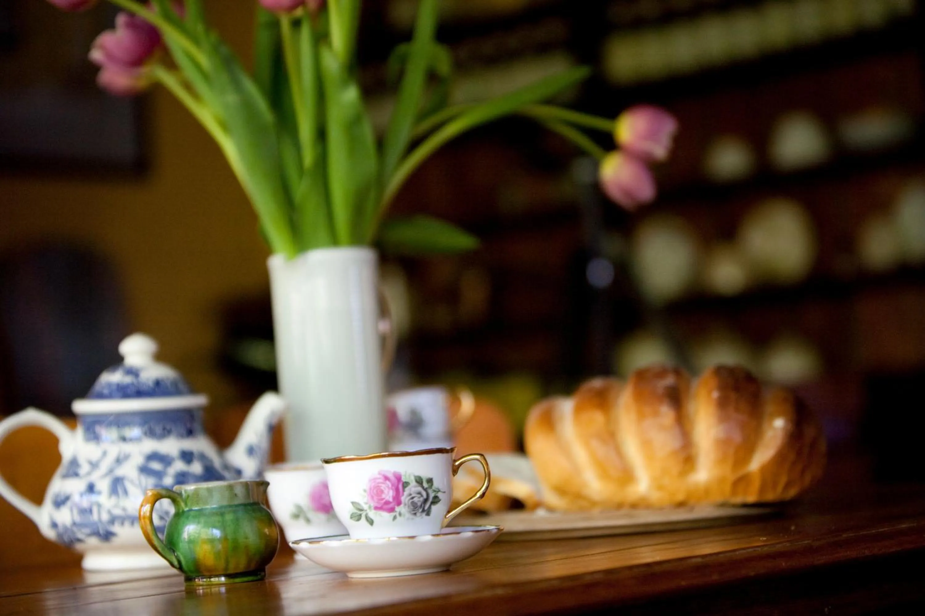 Breakfast in Como Cottage Accommodation