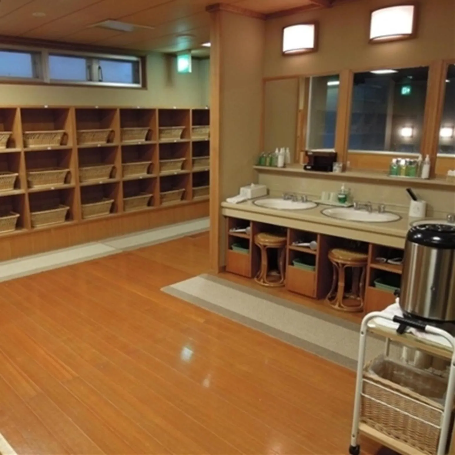 Hot Spring Bath in Ryokan Ichinomatsu