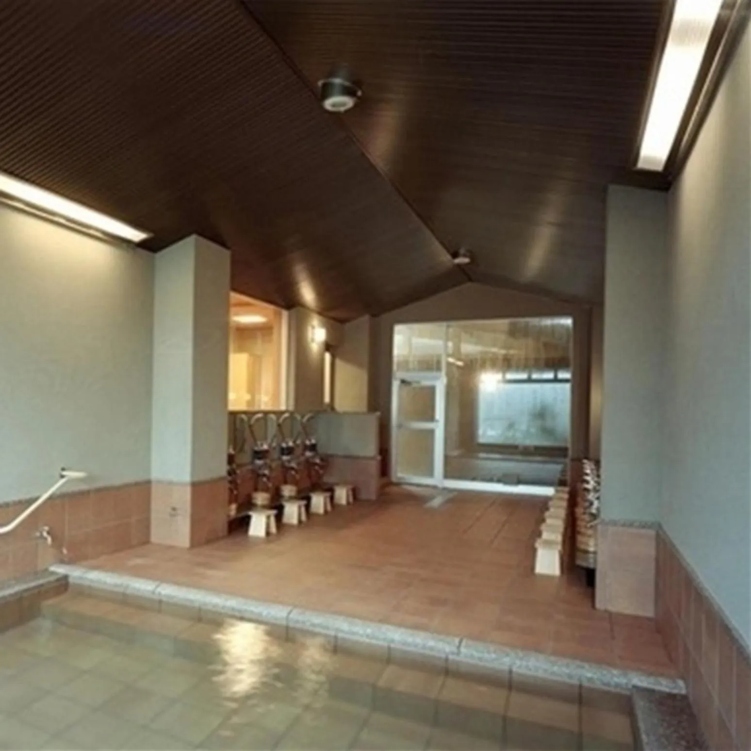 Hot Spring Bath in Ryokan Ichinomatsu