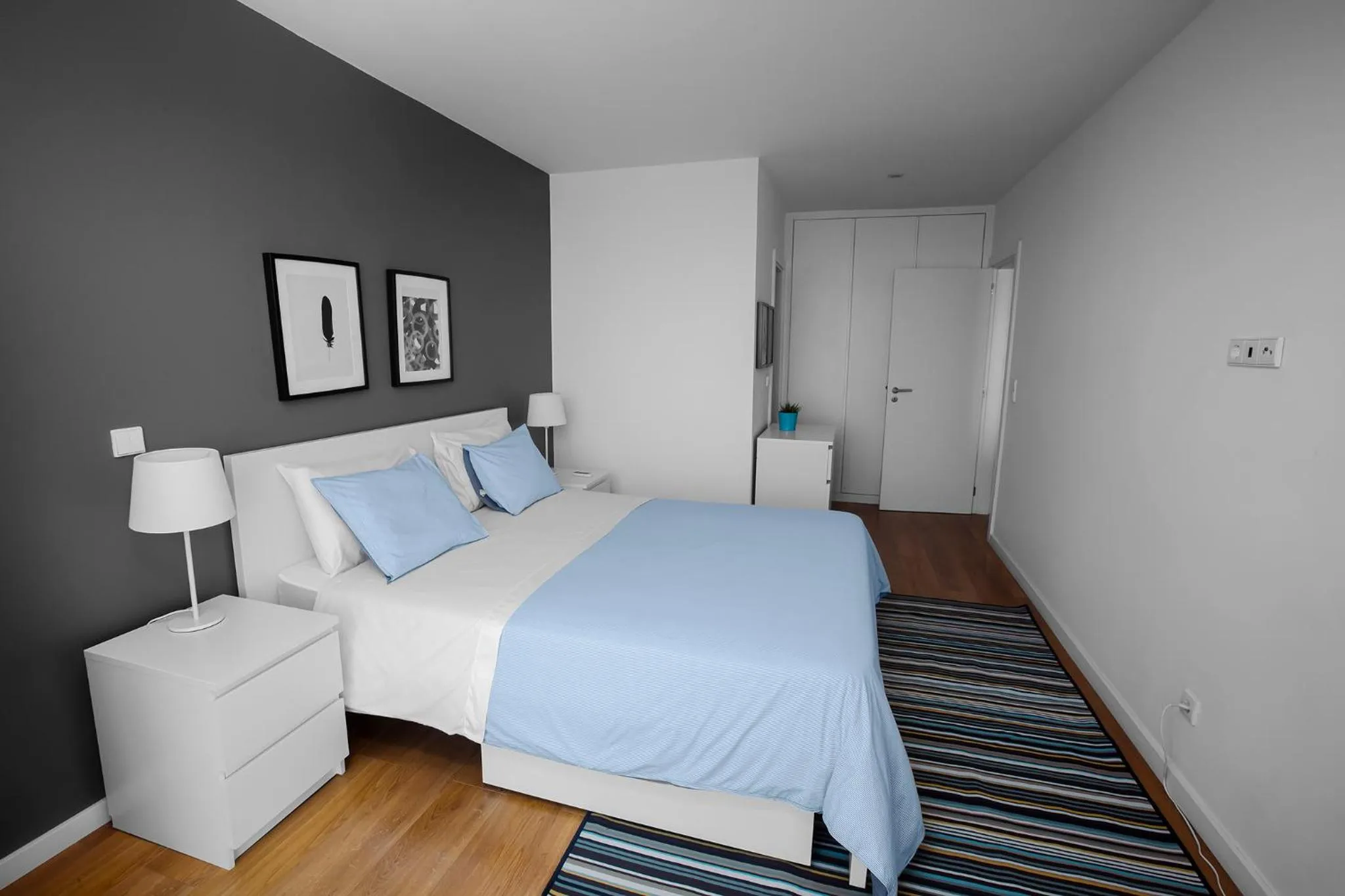 Bed in Xenon Urban Apartments