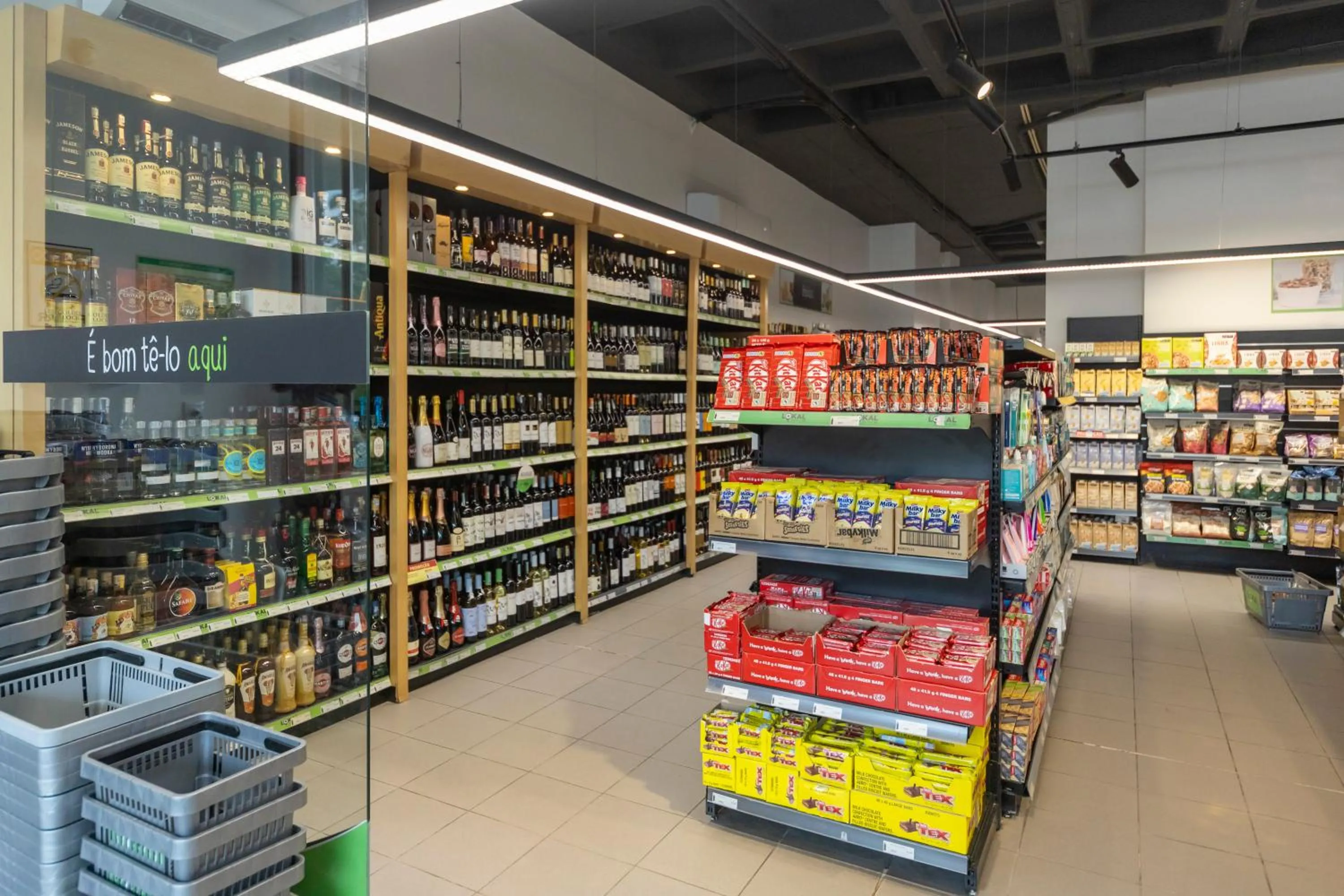 On-site shops in Xenon Urban Apartments