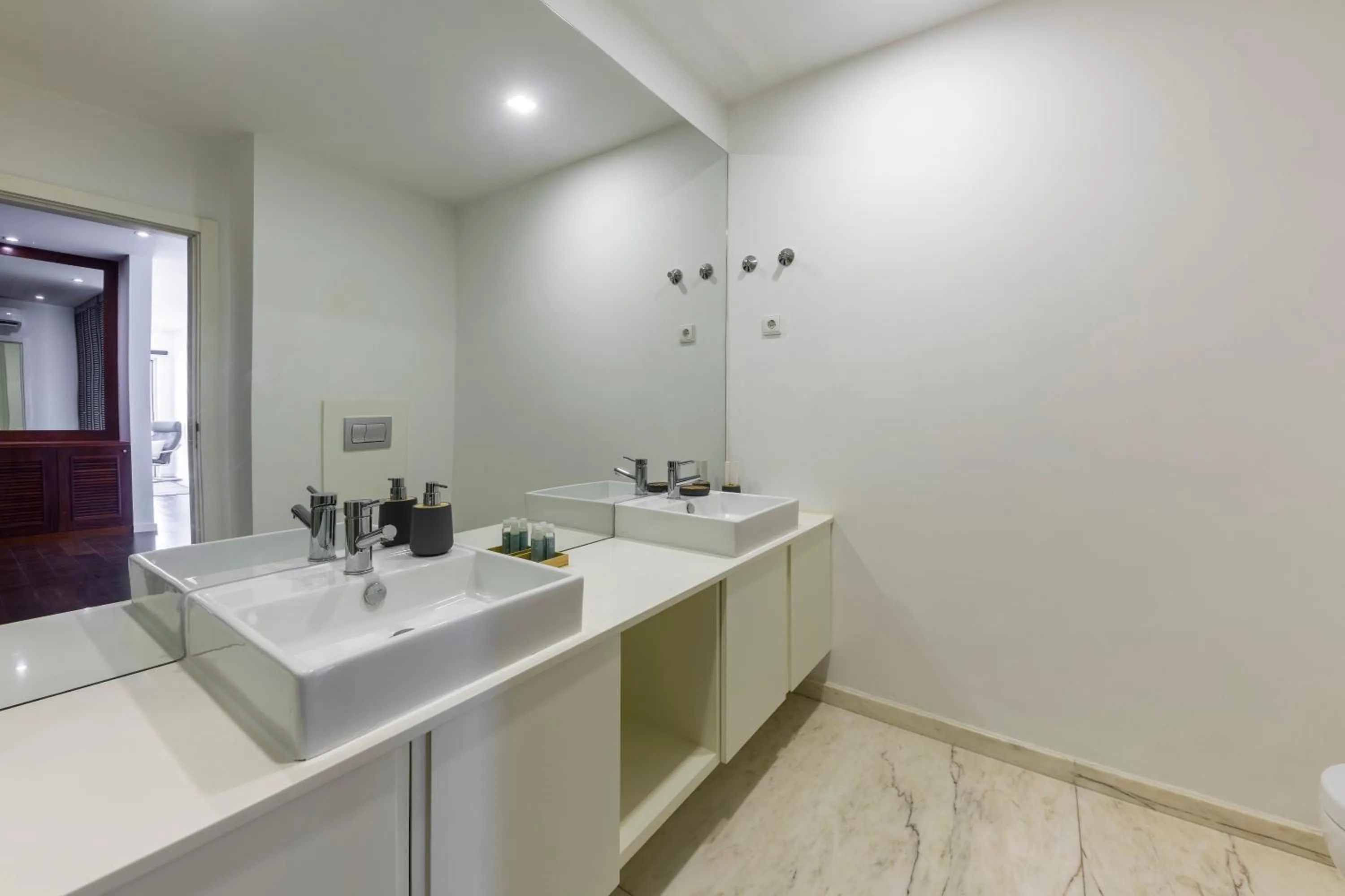 Xenon Urban Apartments