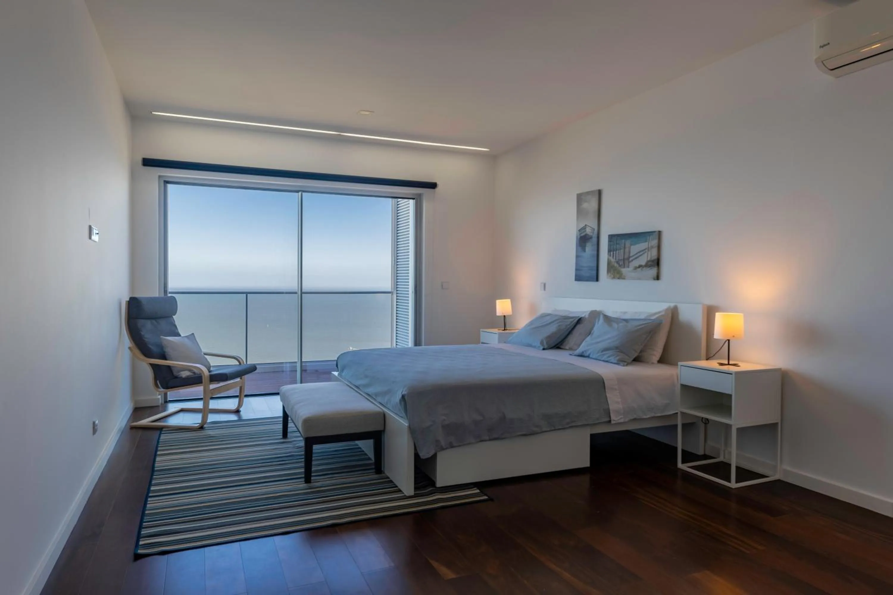 Bed in Xenon Urban Apartments