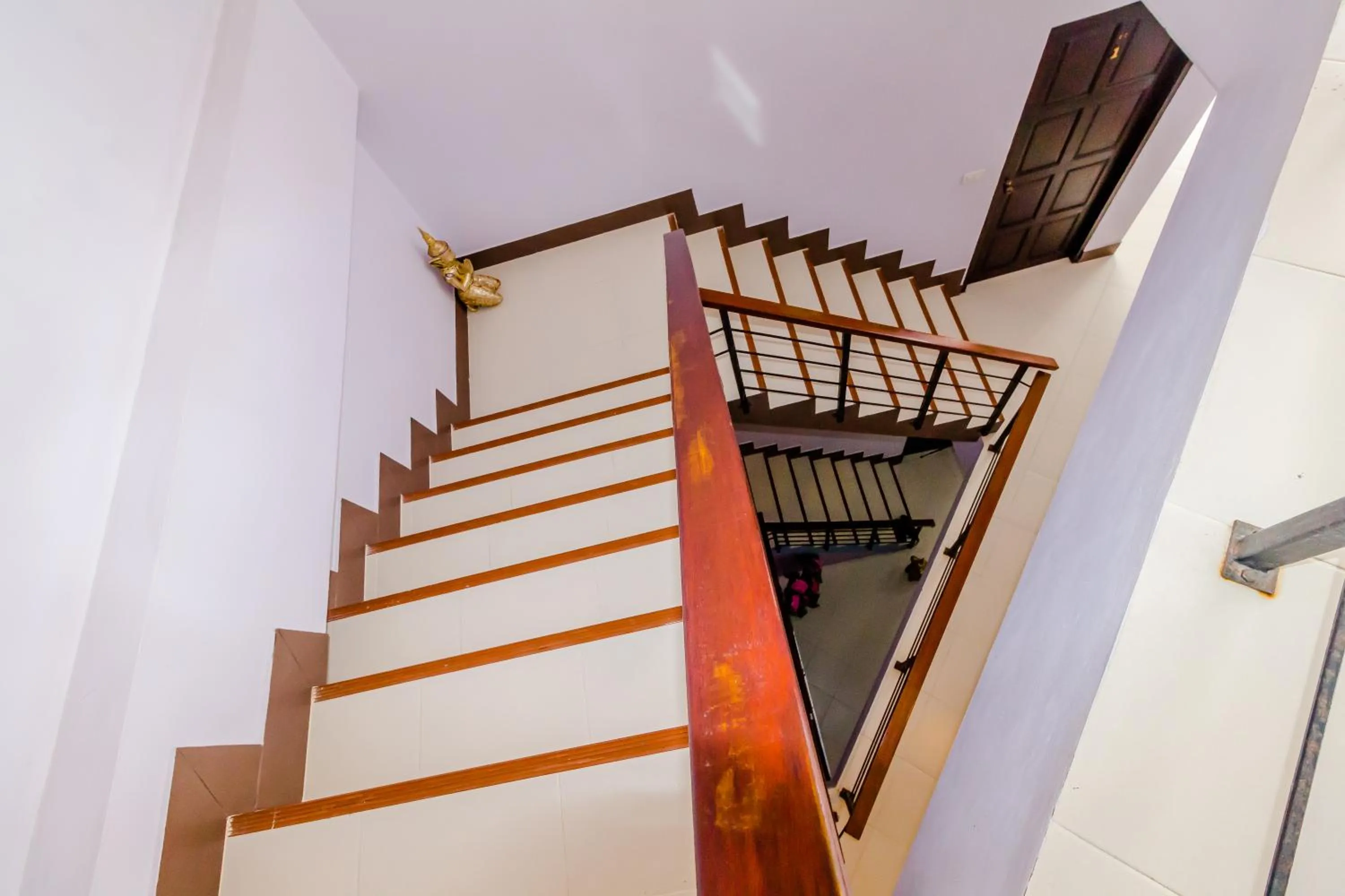 Balcony/Terrace in Baan Yuyen Karon Guesthouse