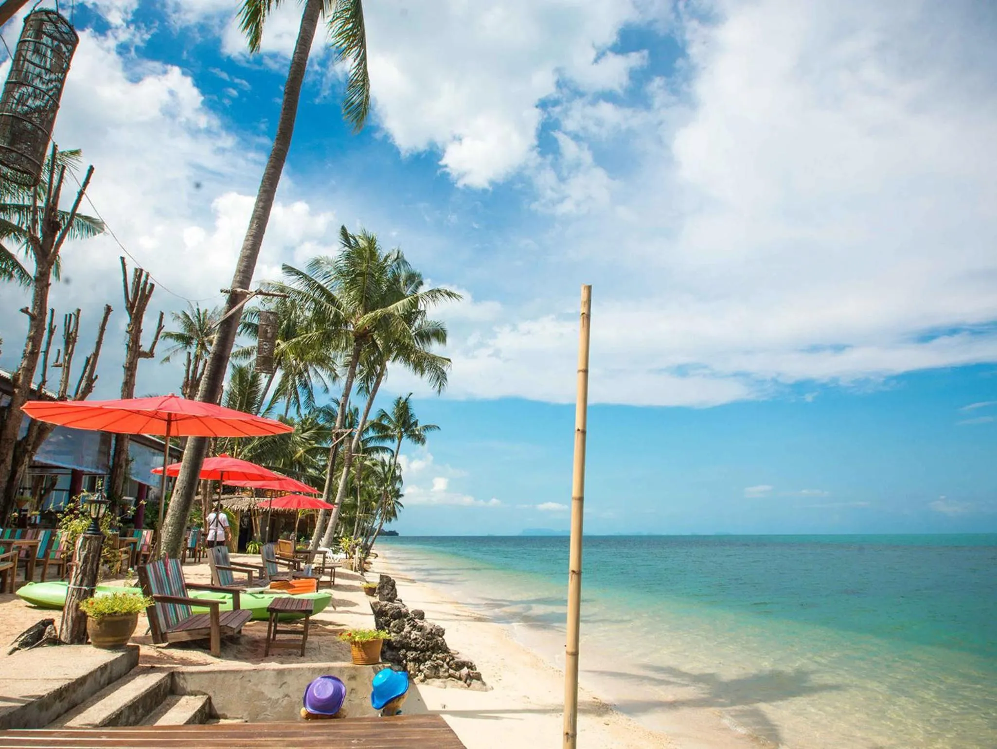 Restaurant/places to eat, Beach in By Beach Resort