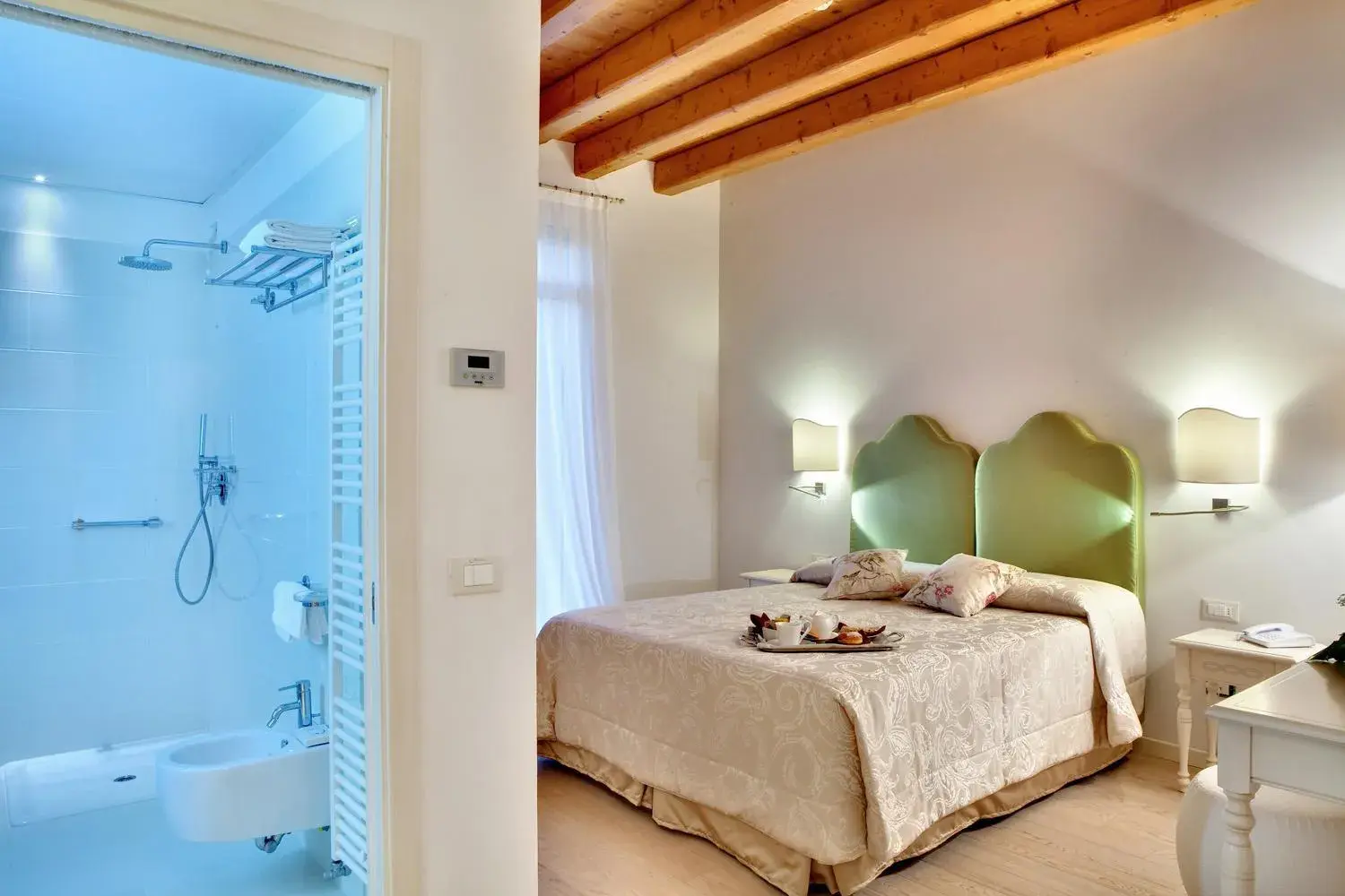 Comfort Double or Twin Room - single occupancy in Agriturismo Ca' Beatrice - Venice Airport Comfort Double or Twin Room - single occupancy in Agriturismo Ca' Beatrice - Venice Airport