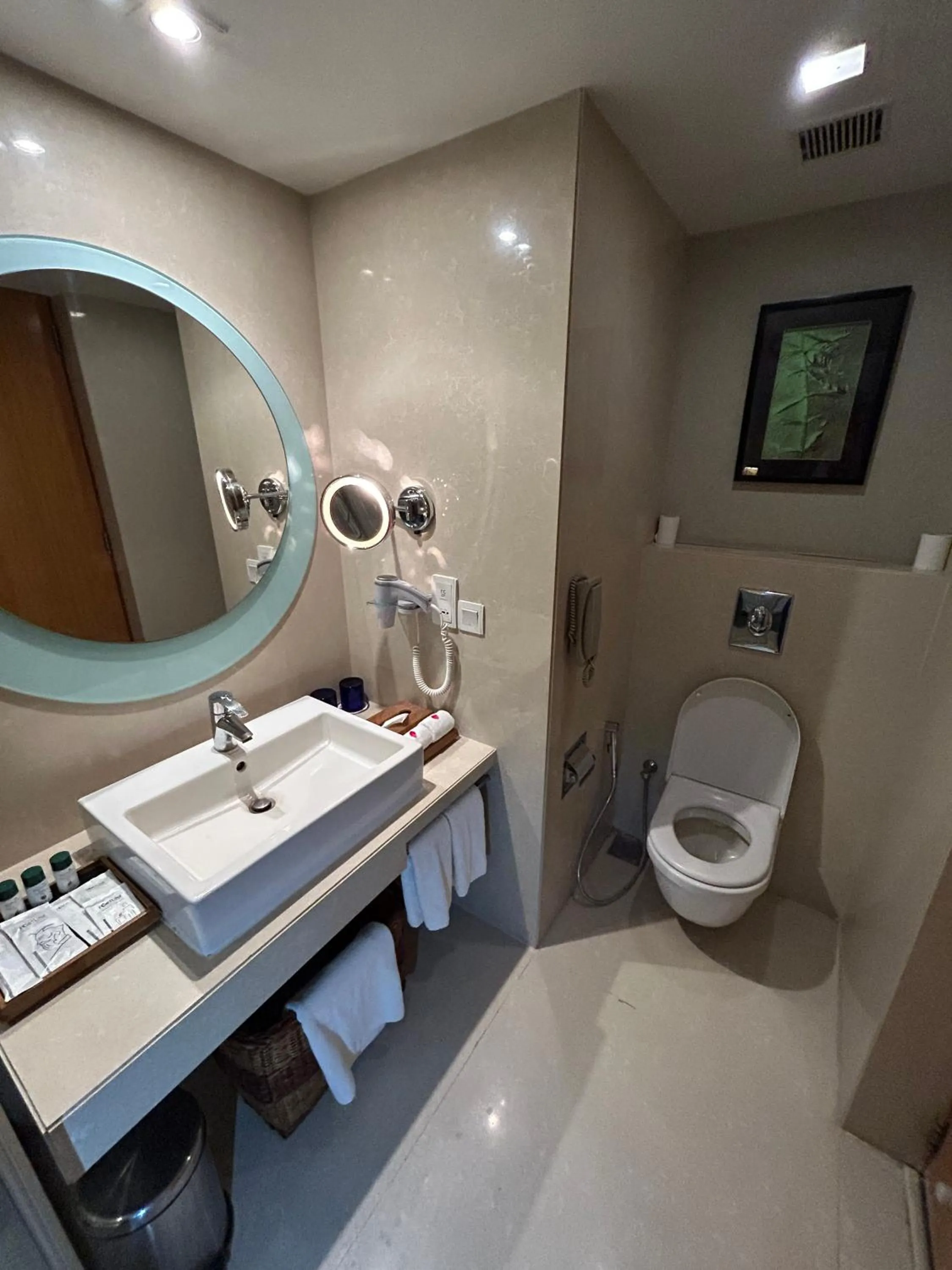 Shower in Fortune Select SG Highway, Ahmedabad - Member ITC Hotels' Group