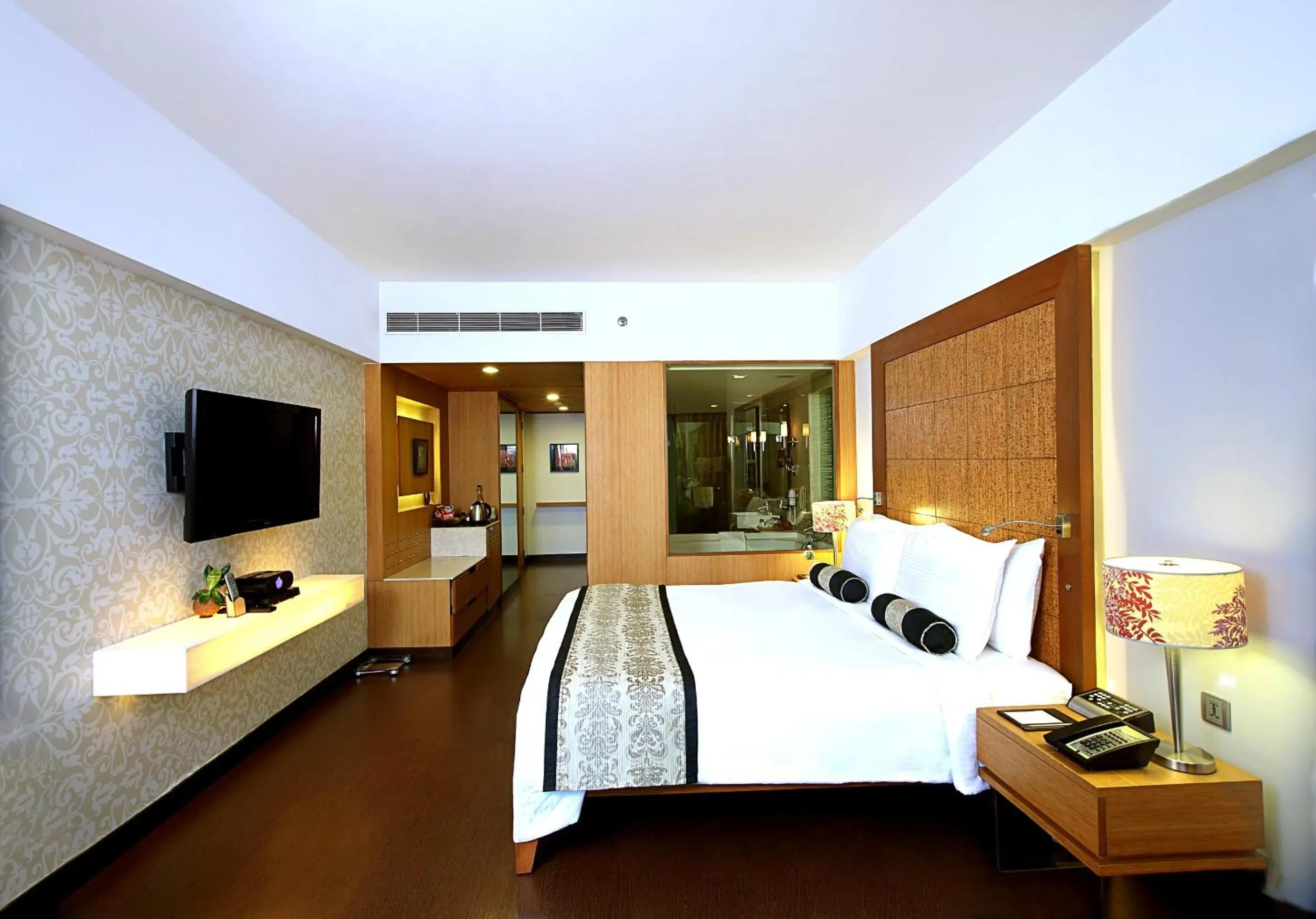 Bed in Fortune Select SG Highway, Ahmedabad - Member ITC Hotels' Group