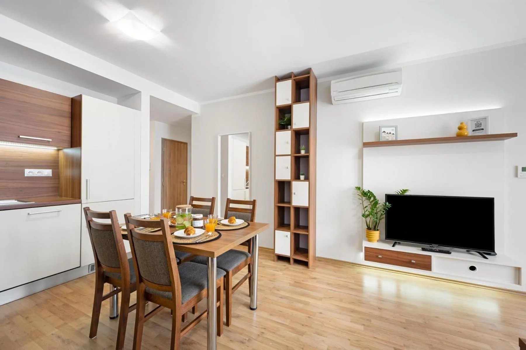 Kitchen or kitchenette in Apart Hotel VIRGO