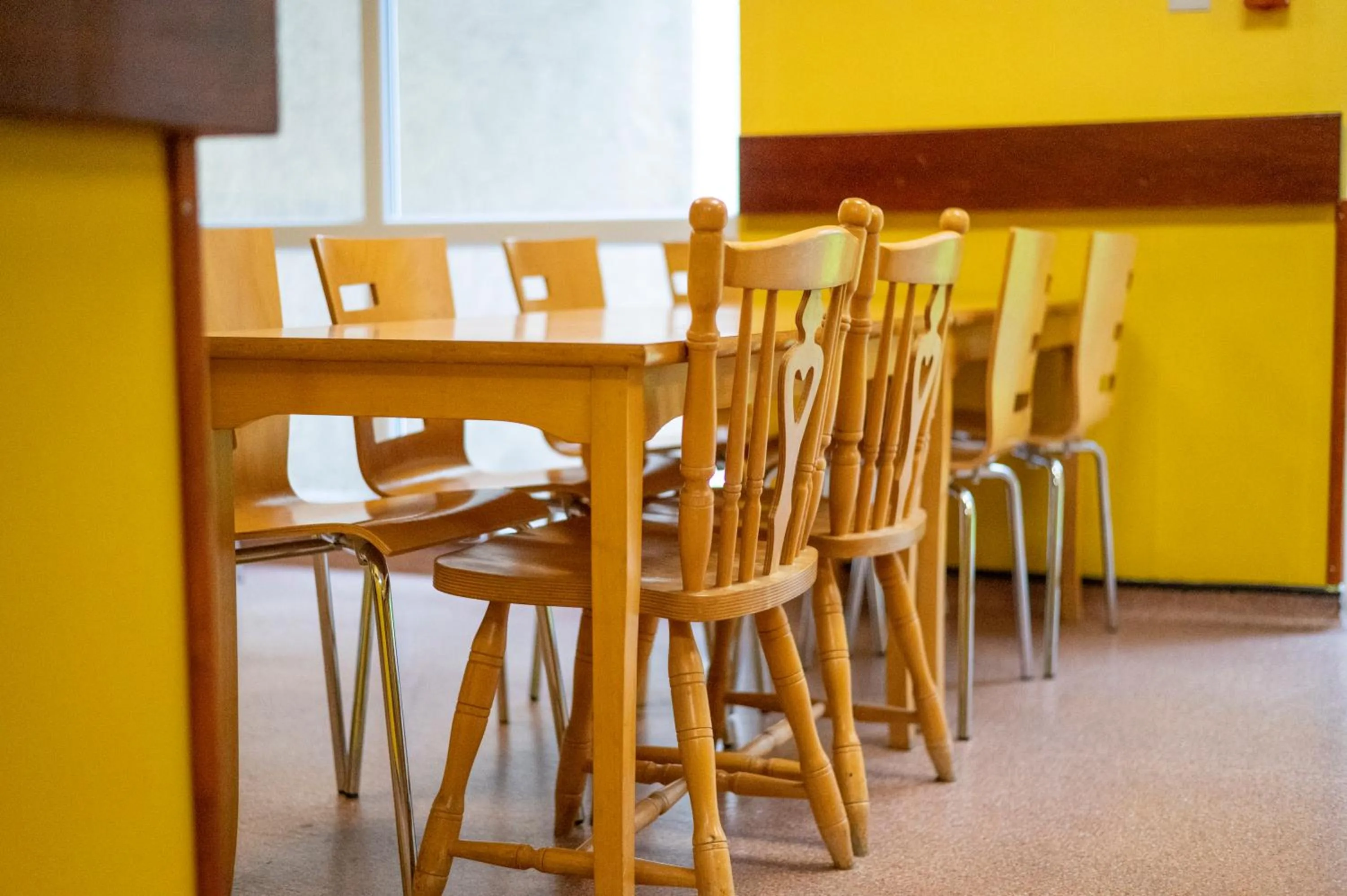 Dining area in Inverness Youth Hostel