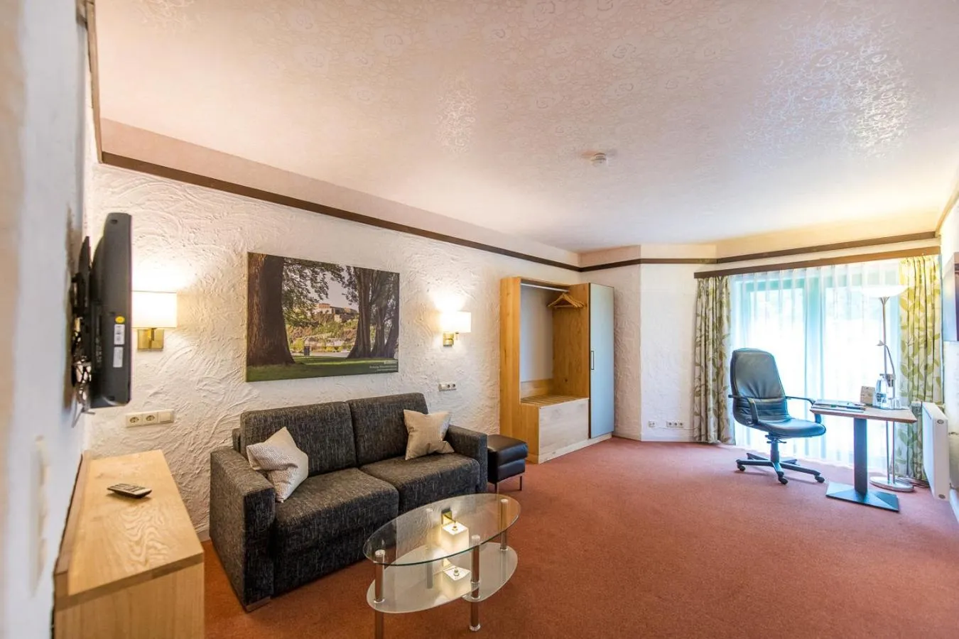 Photo of the whole room in CONTEL Hotel