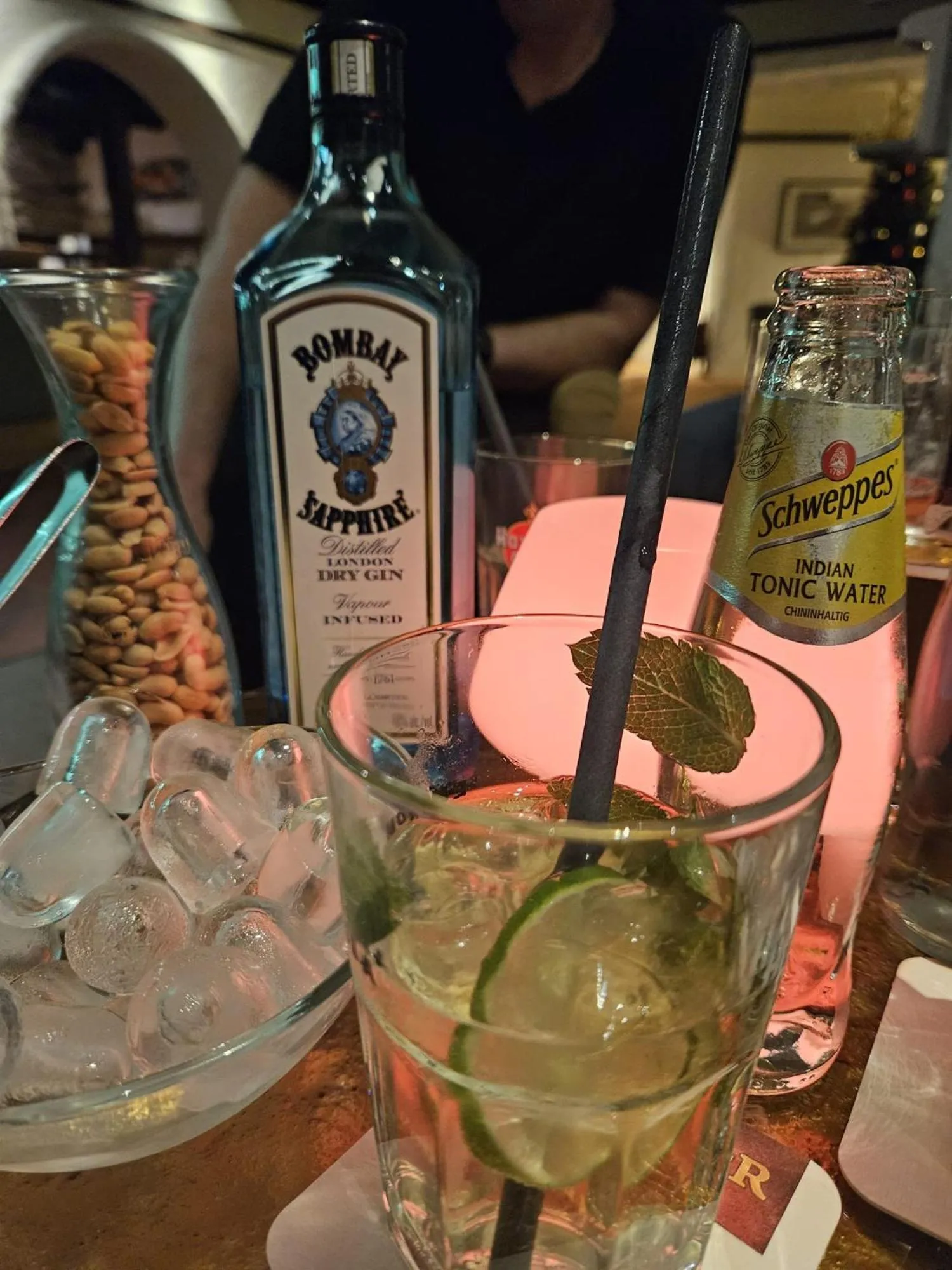 Lounge or bar in CONTEL Hotel