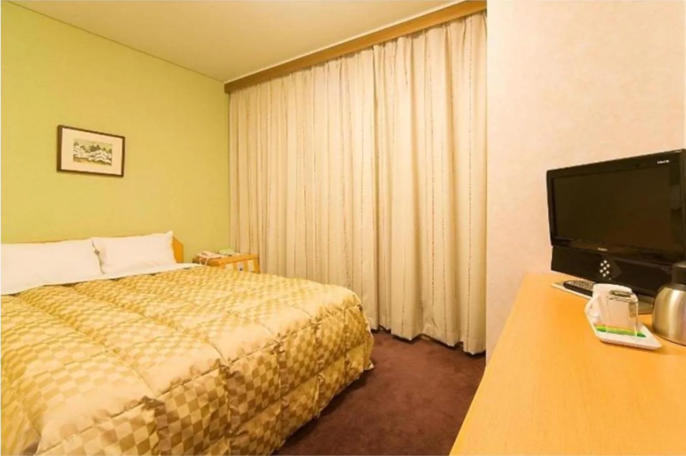 Photo of the whole room, Bed in Highness Hotel Kurume