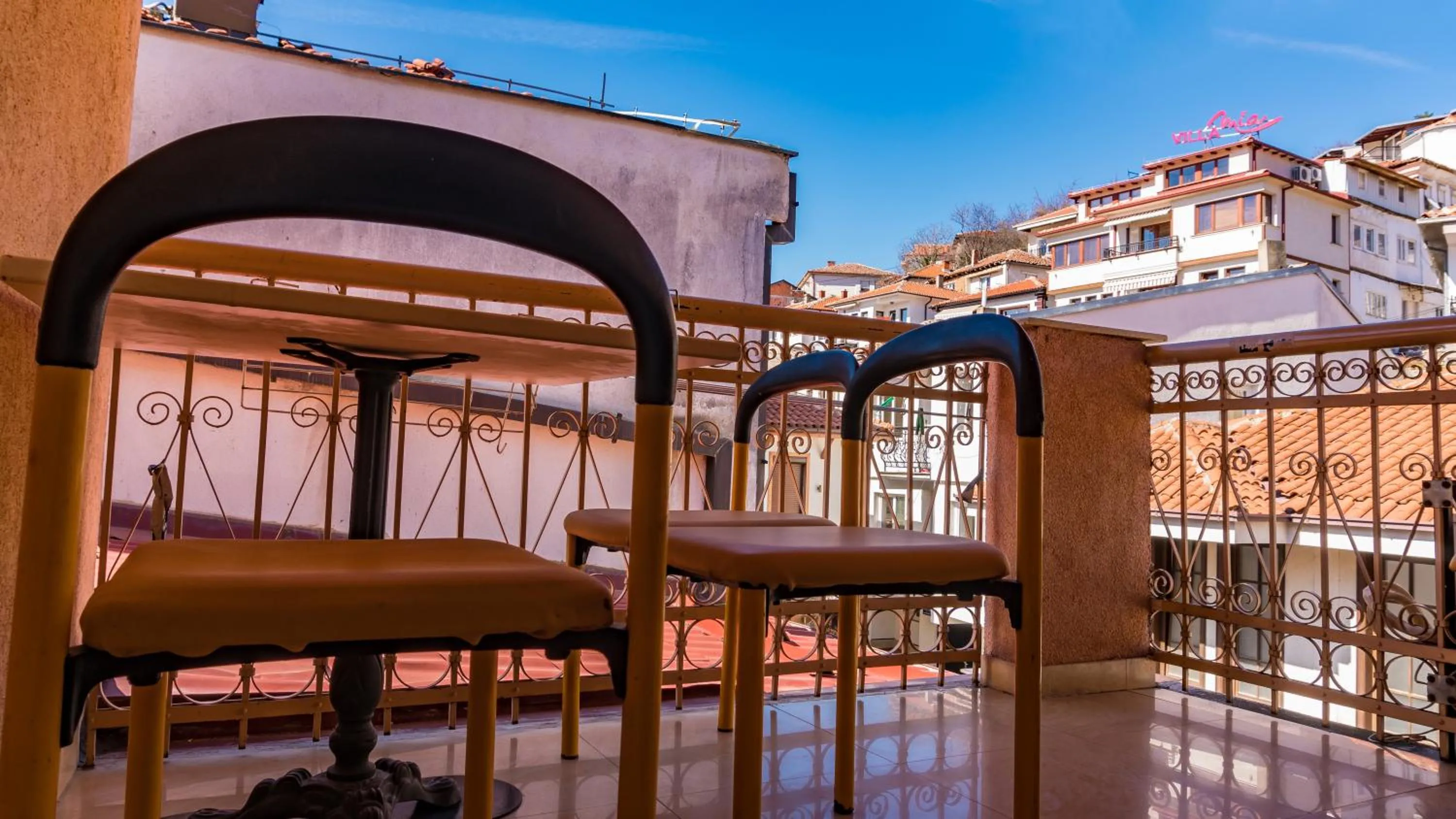 Di Angolo Apartments