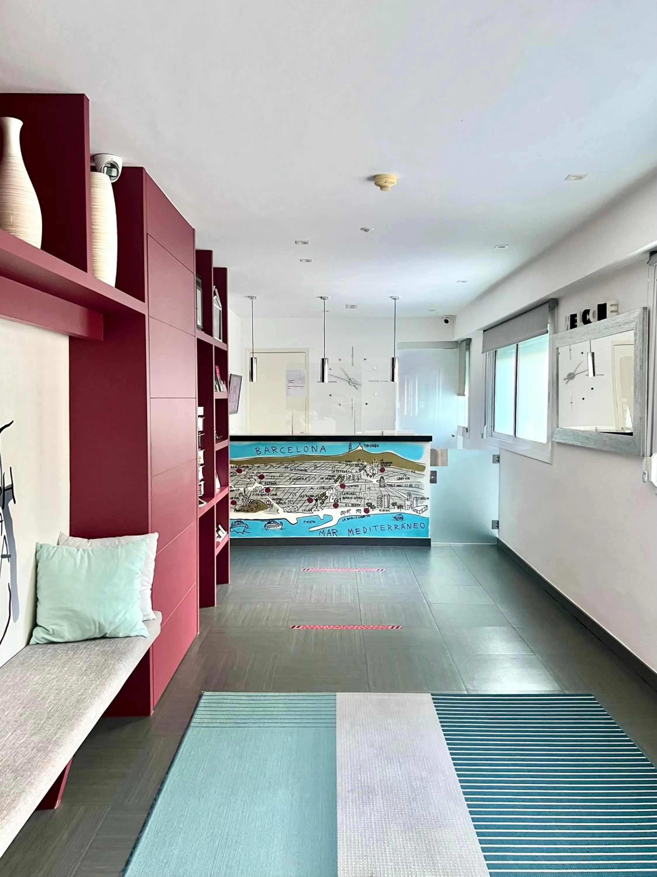 Lobby or reception, Bed in Hostal Apolo