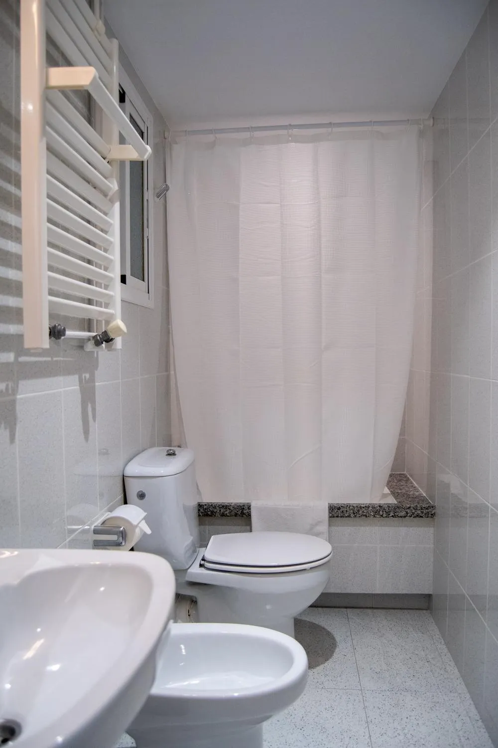 Bathroom in Hostal Apolo