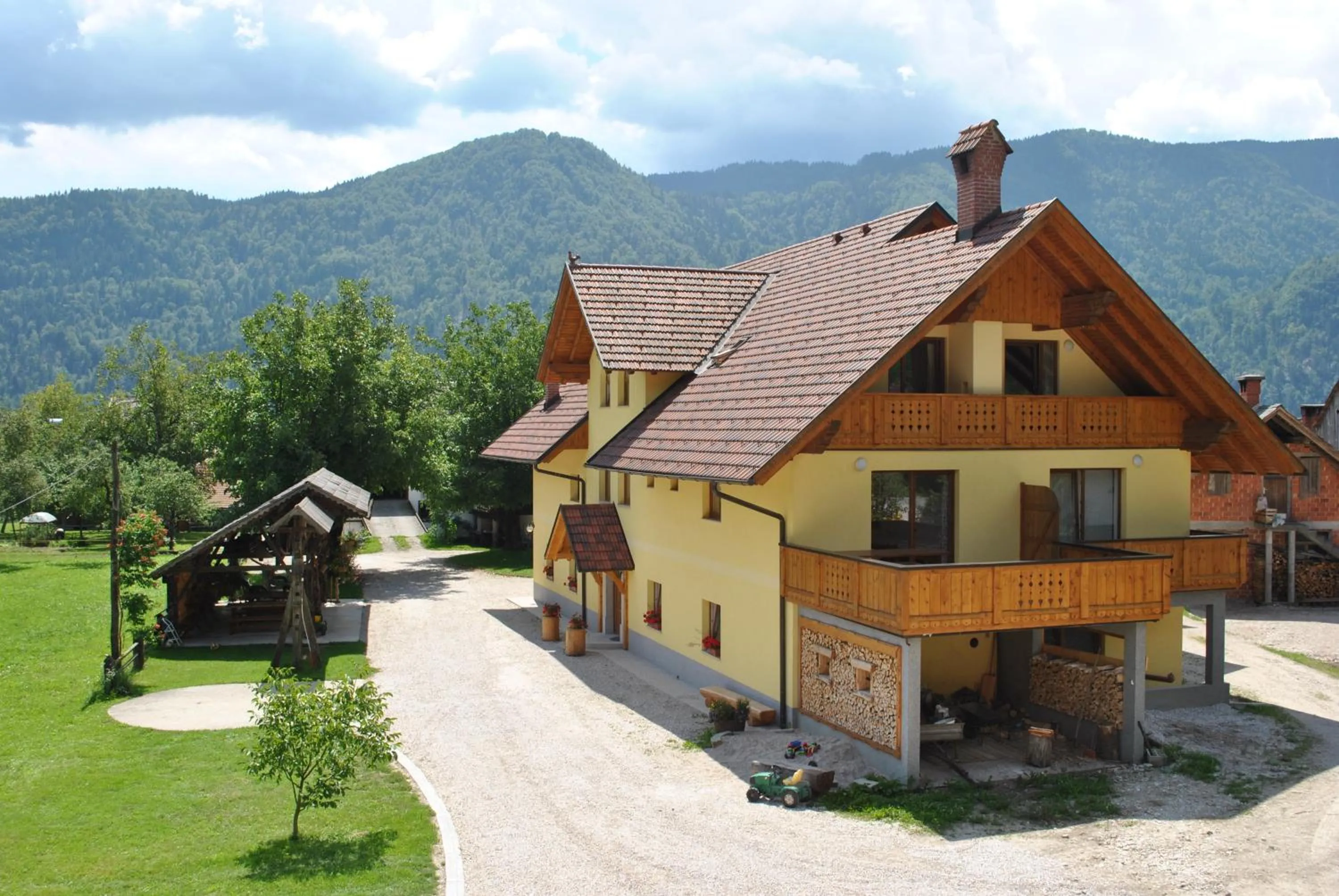 Facade/entrance in Farm Holidays Povsin