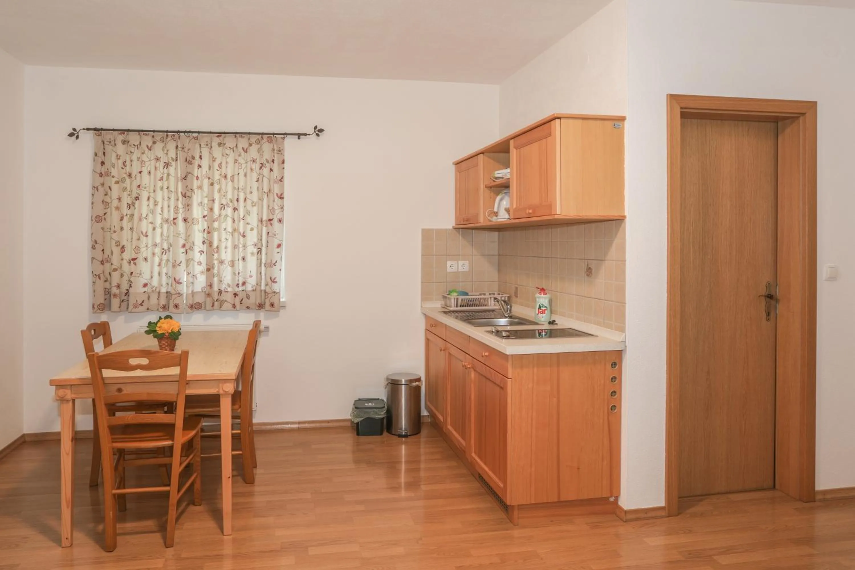 Kitchen or kitchenette in Farm Holidays Povsin