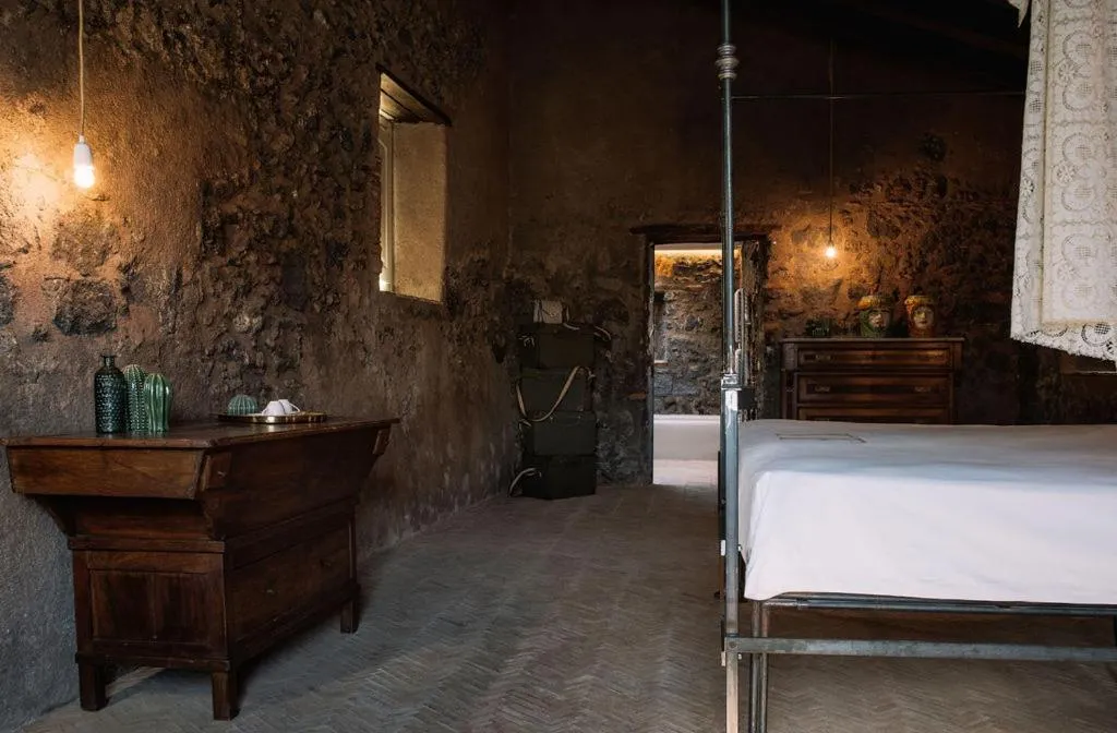 Bed in Tenuta di Fessina