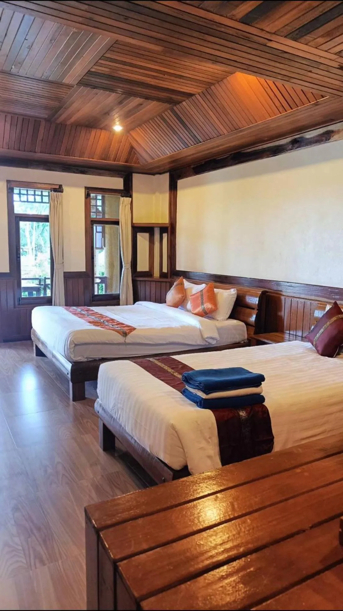 Bed in Sangsawan Palace Khaolak Resort