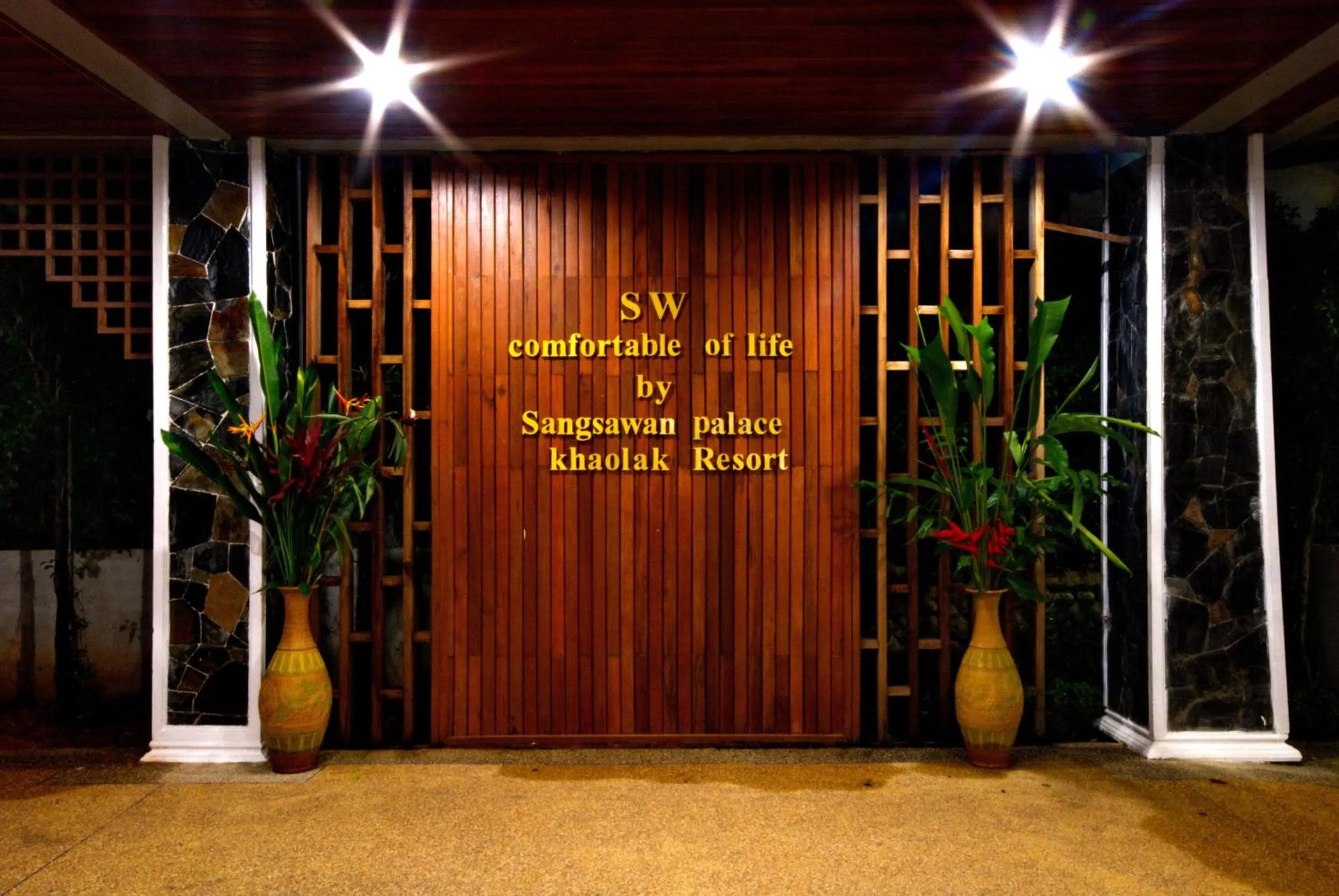 Property building in Sangsawan Palace Khaolak Resort