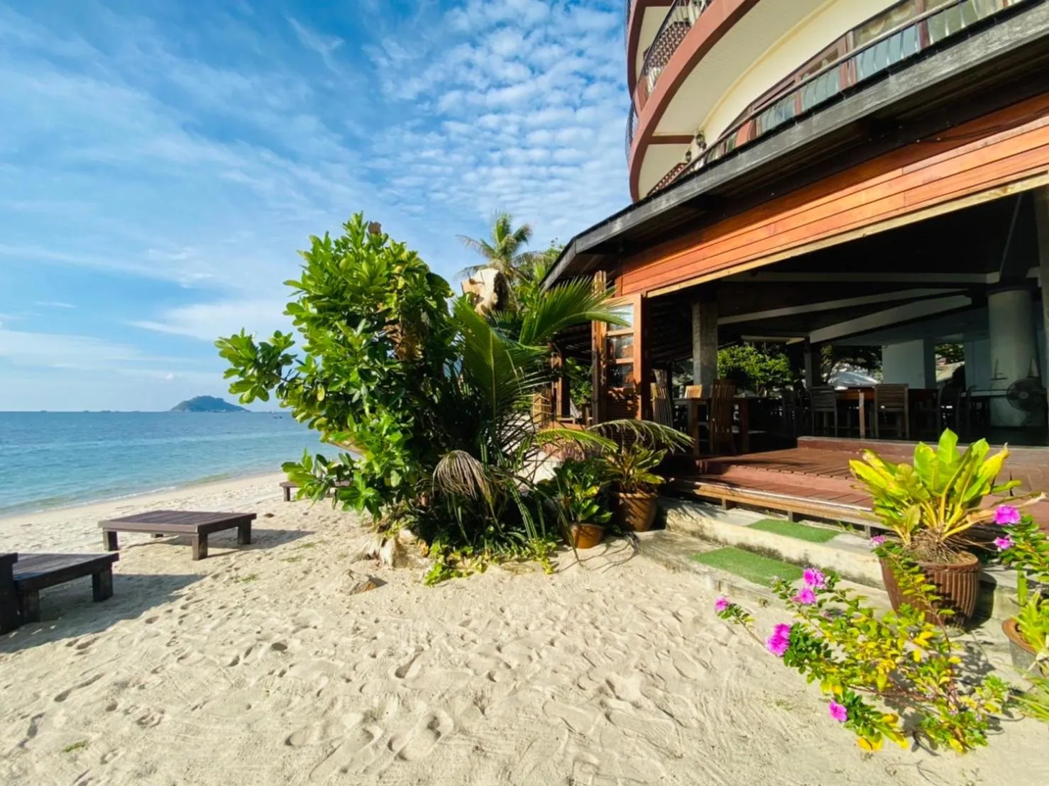 Restaurant/places to eat in Koh Tao Regal Resort - SHA Plus