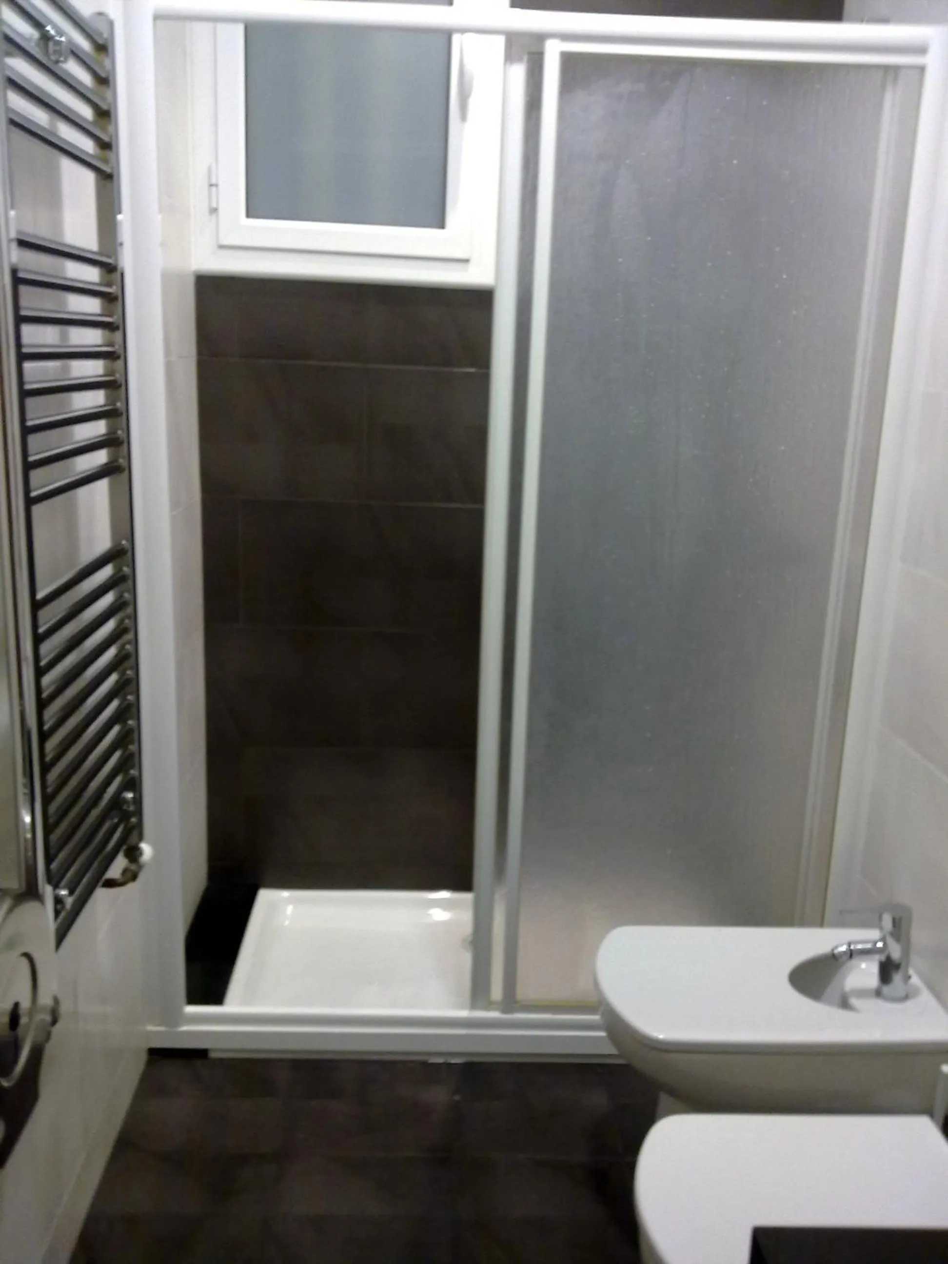 Bathroom in Pensión Peiró