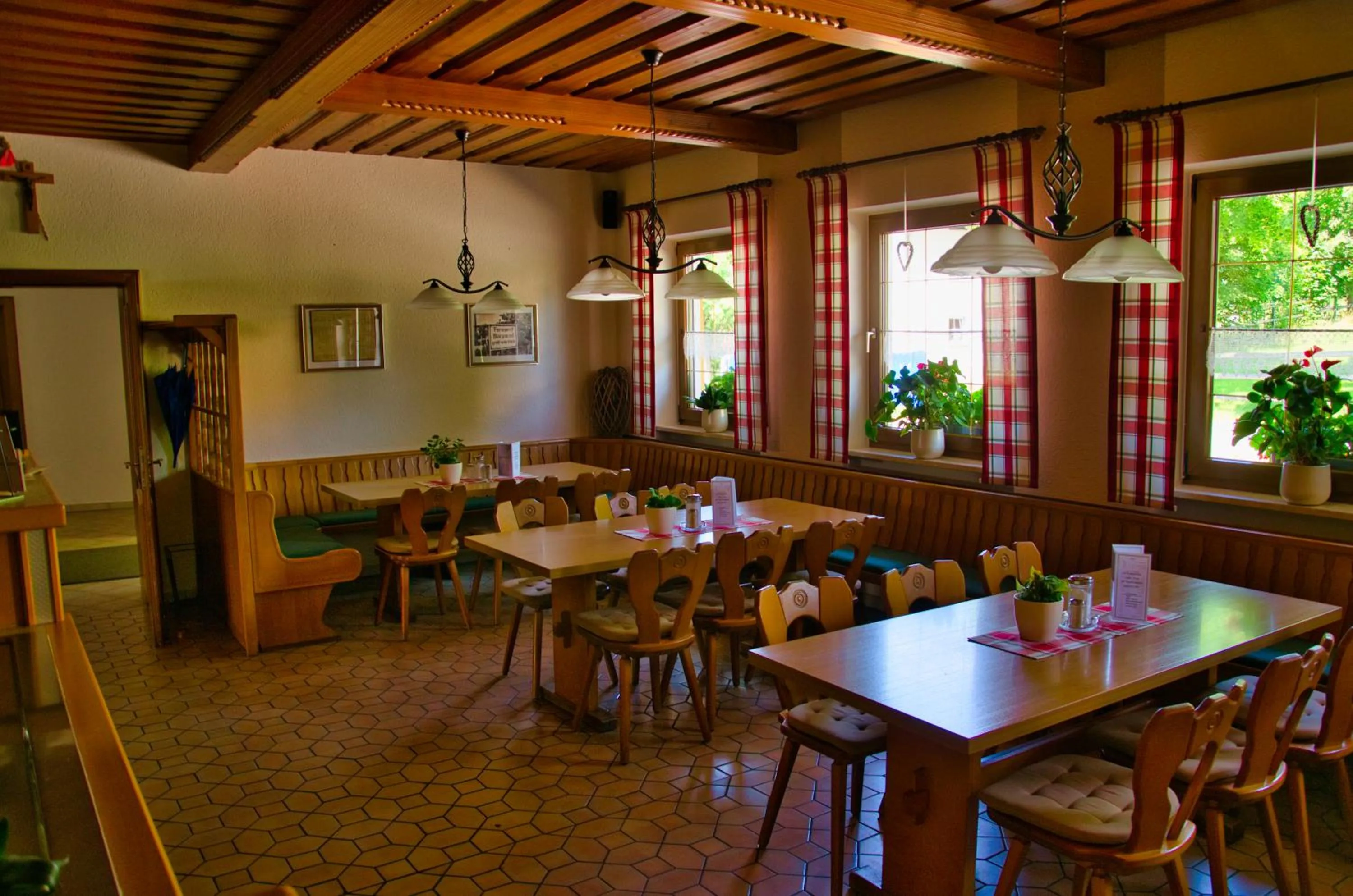 Restaurant/places to eat in Hotel Gasthof Altmann