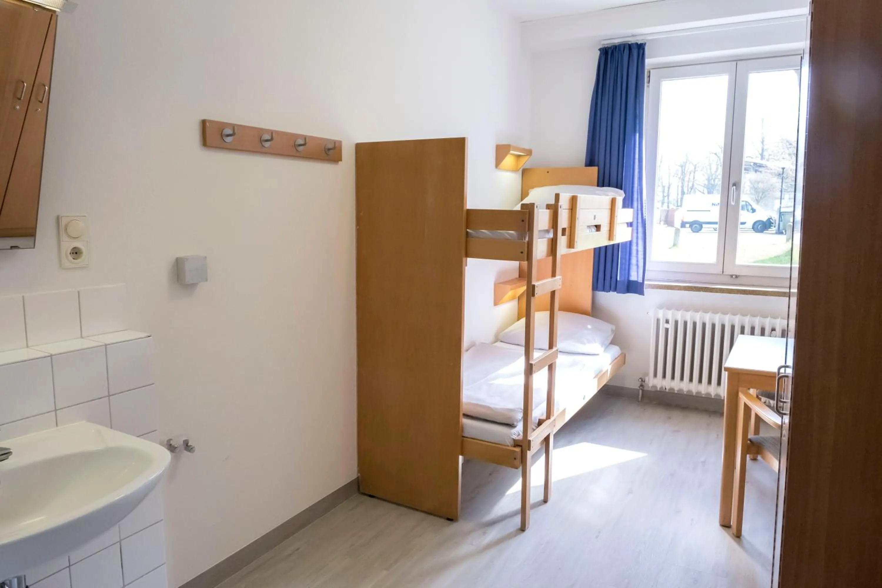 Twin Room with Shared Bathroom in Jugendherberge Lübeck Vor dem Burgtor