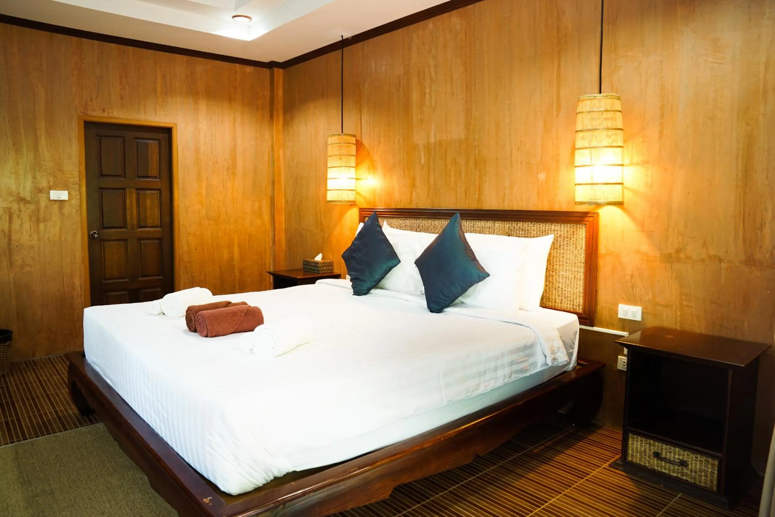 Bed in Tanote Villa SHA Extra Plus