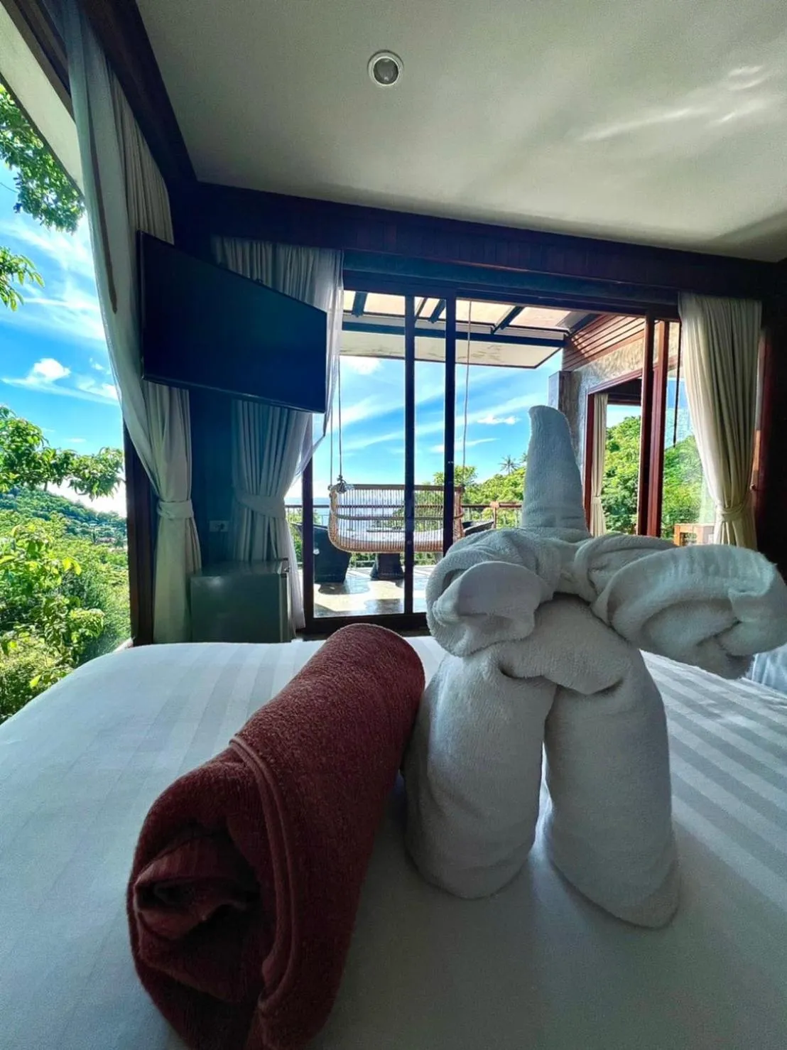 Bed in Tanote Villa SHA Extra Plus