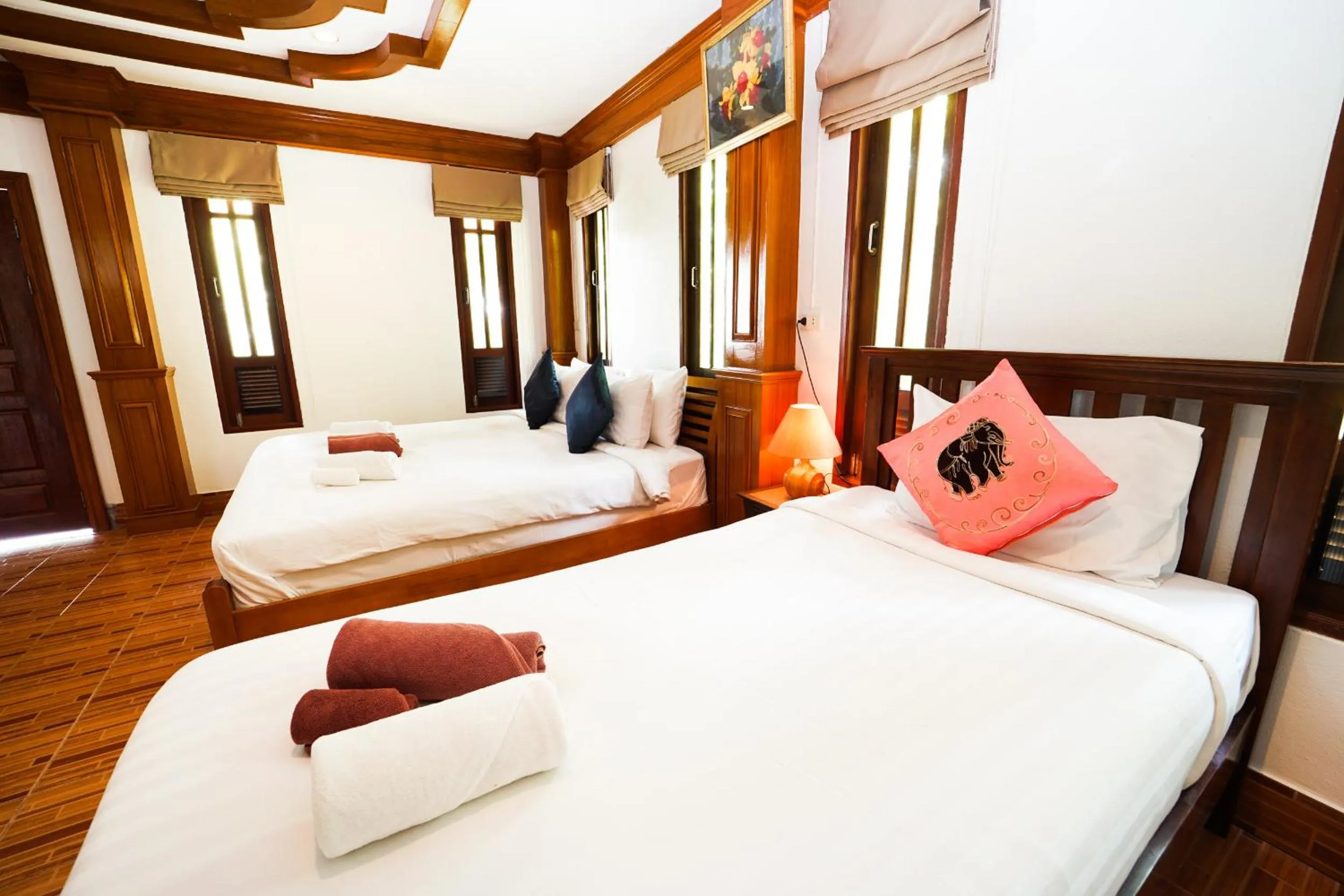 Bed in Tanote Villa SHA Extra Plus