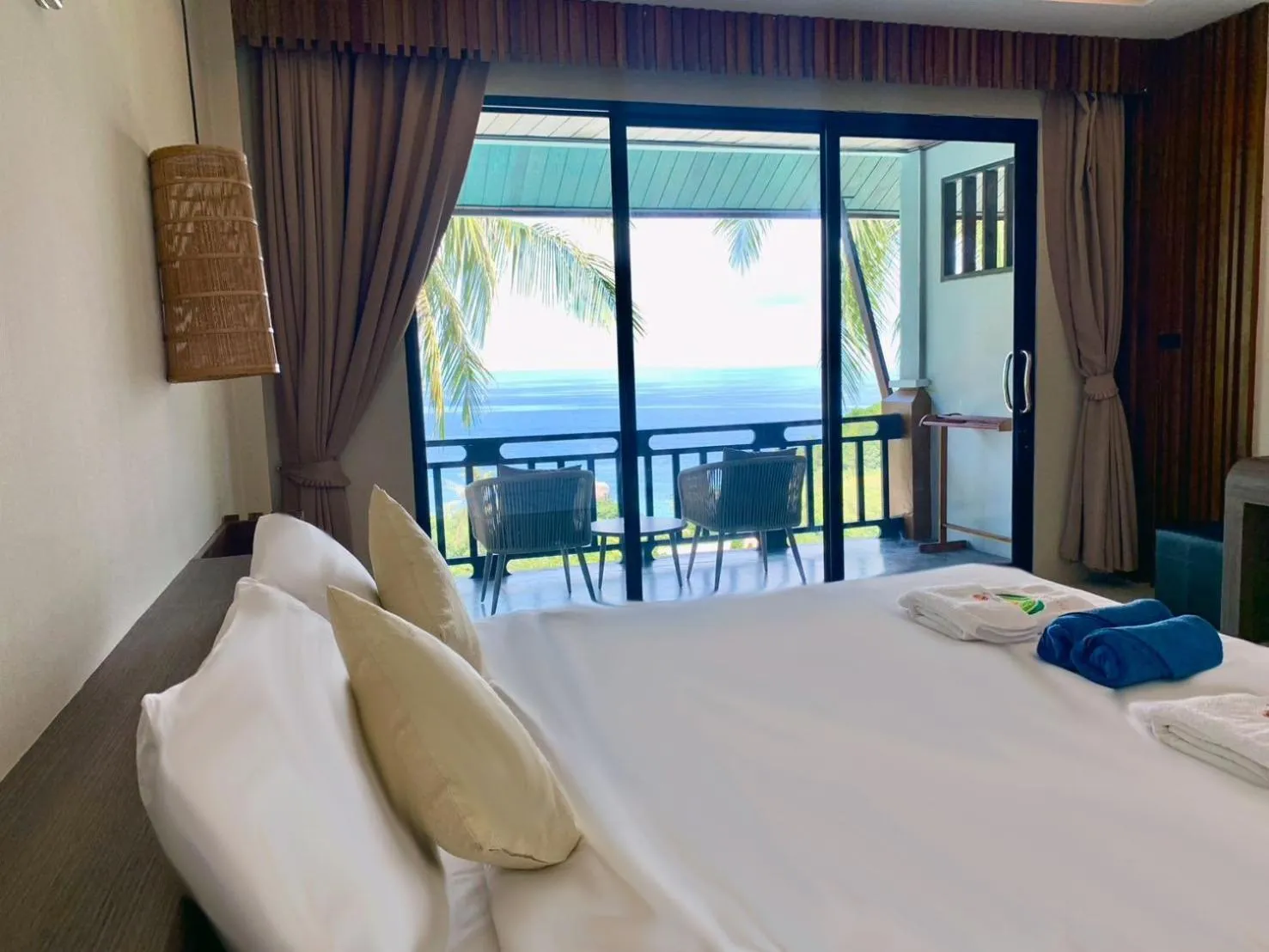 Bed in Tanote Villa SHA Extra Plus