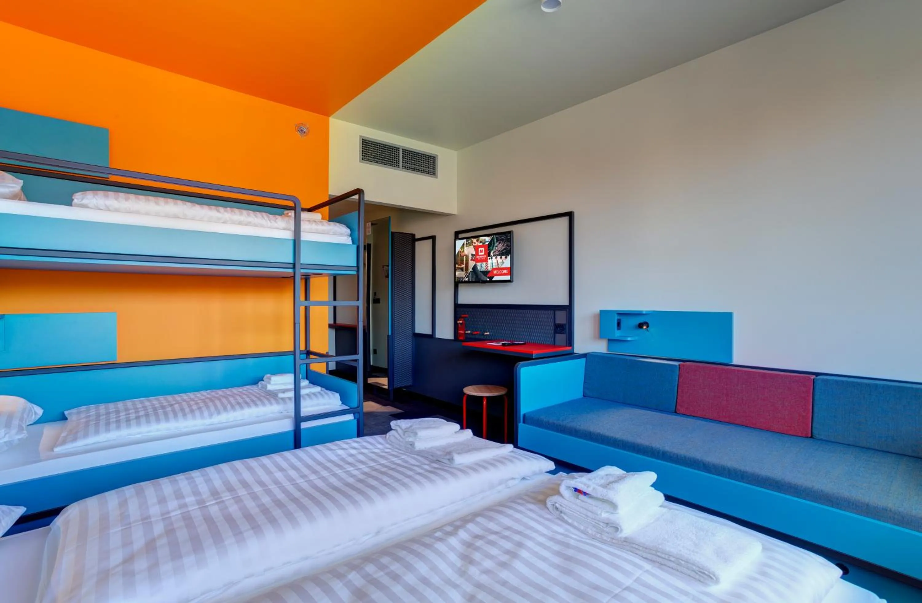 Bedroom, Bed in MEININGER Budapest Great Market Hall