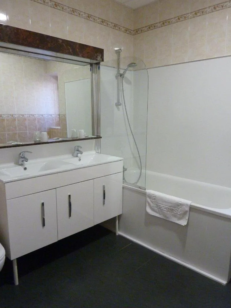 Bathroom in Hôtel Villa Boeri