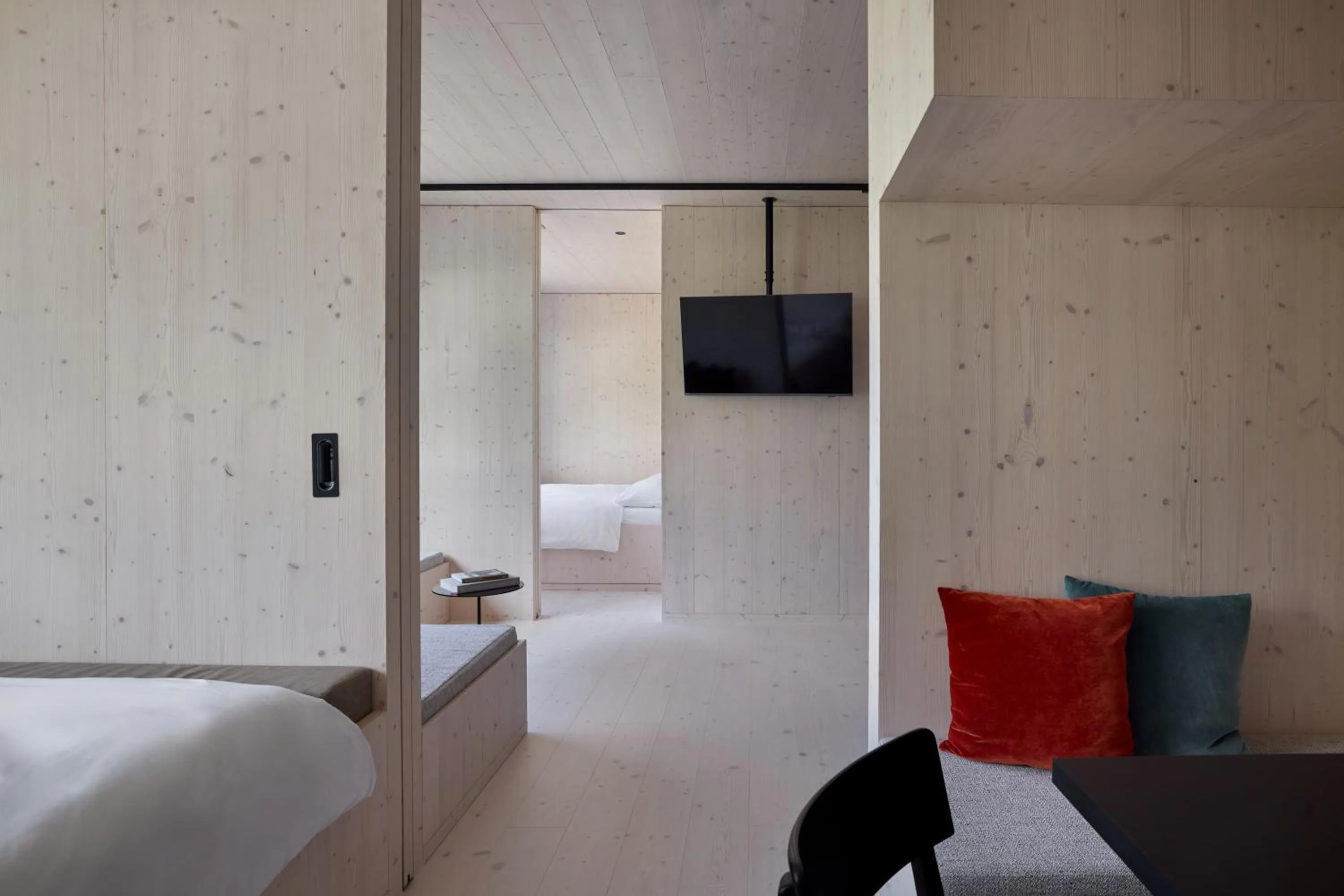 Living room, Bed in Me and All Hotel Flims, by Hyatt