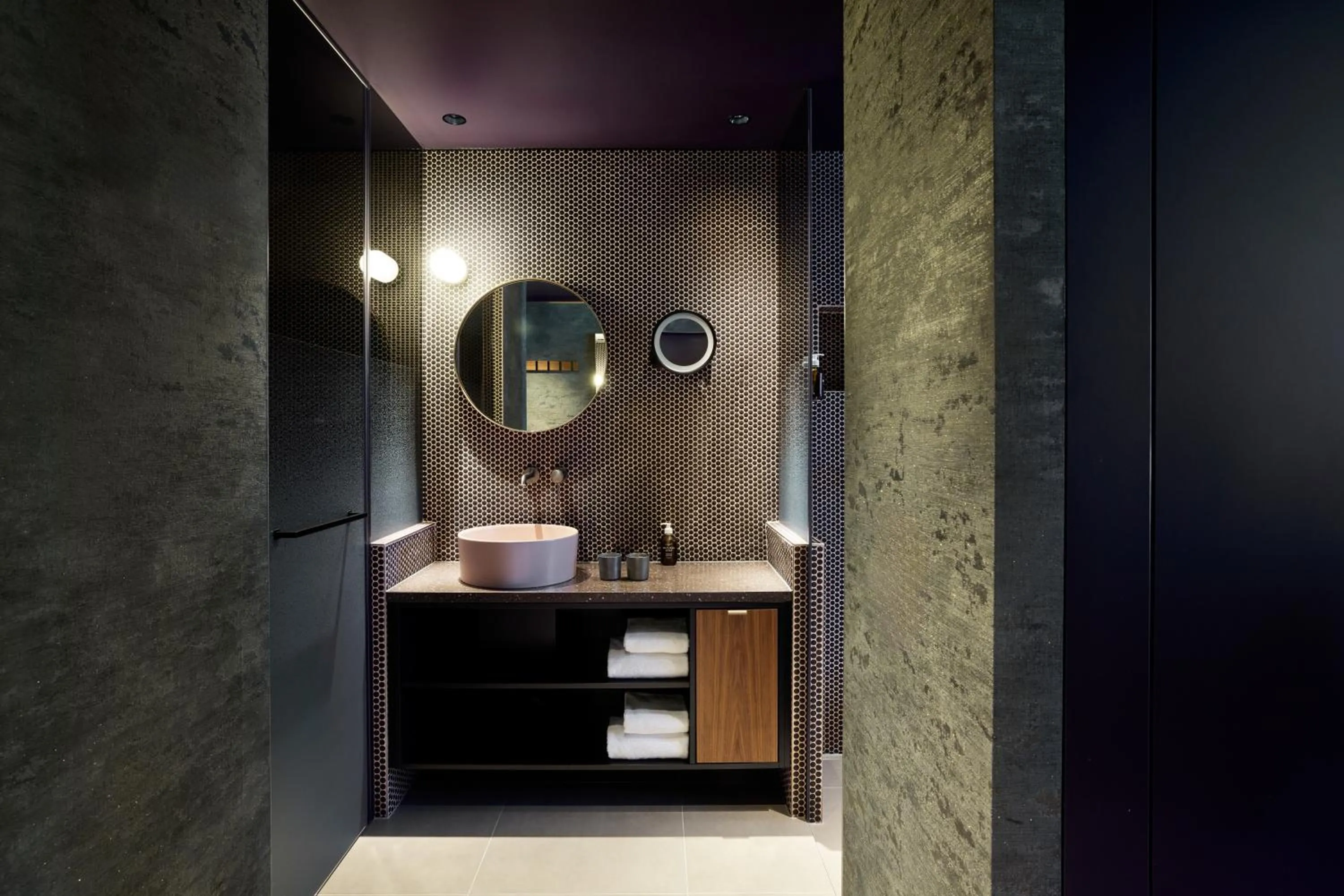 Bathroom in Me and All Hotel Flims, by Hyatt