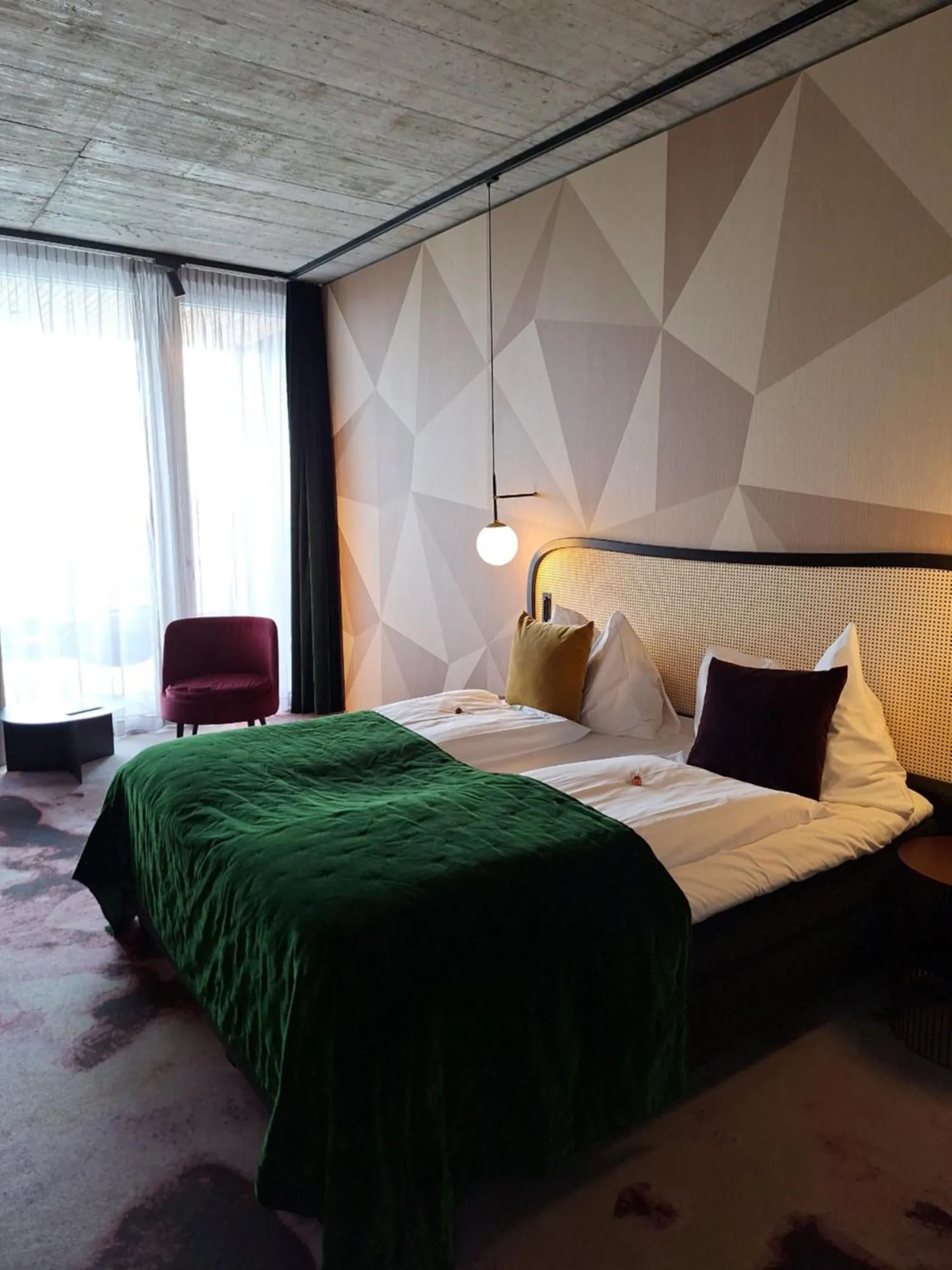 Bed in Me and All Hotel Flims, by Hyatt