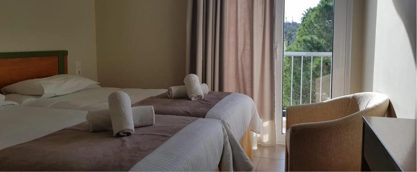 Photo of the whole room, Bed in Castella Beach