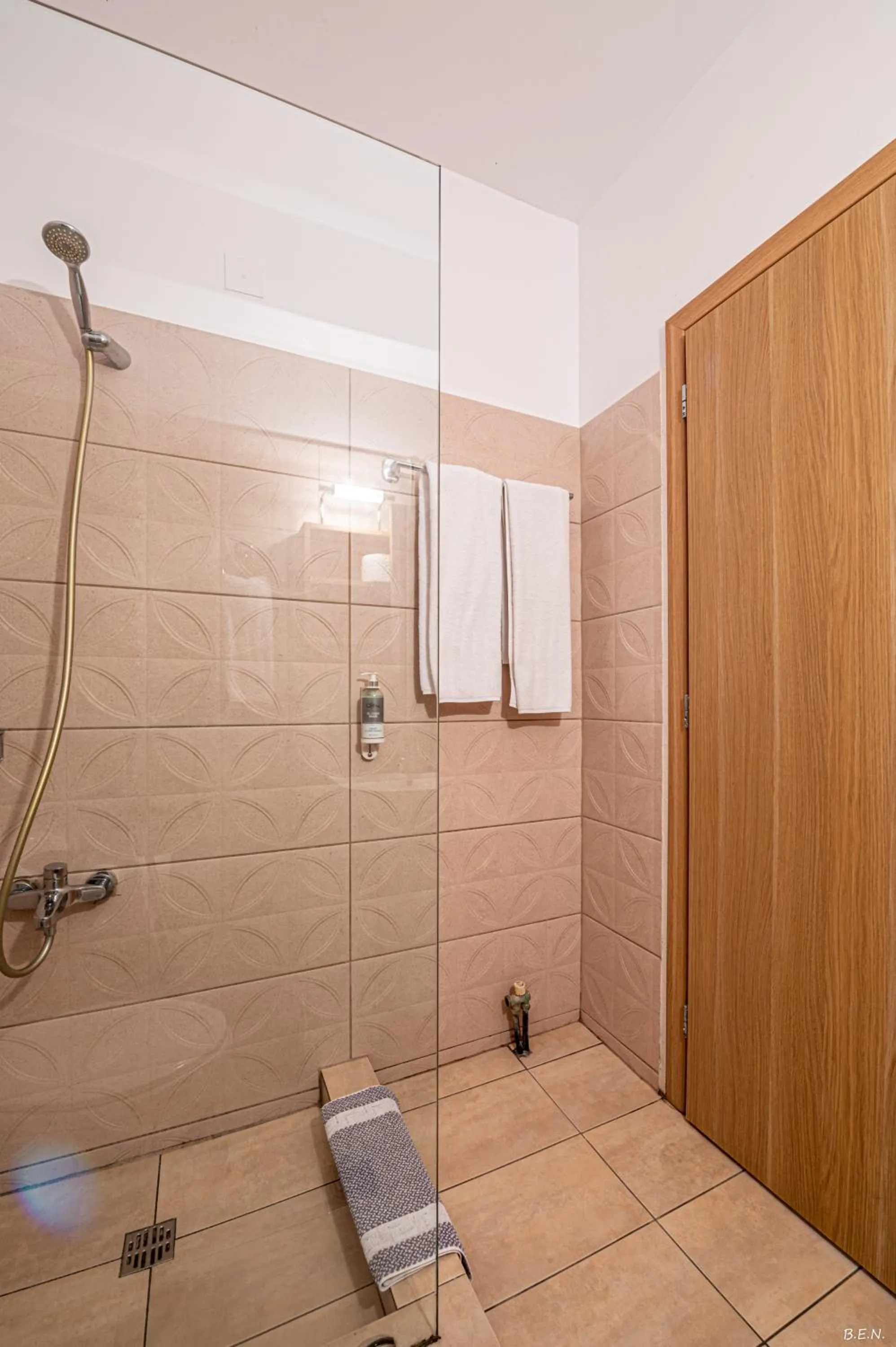 Bathroom in Castella Beach