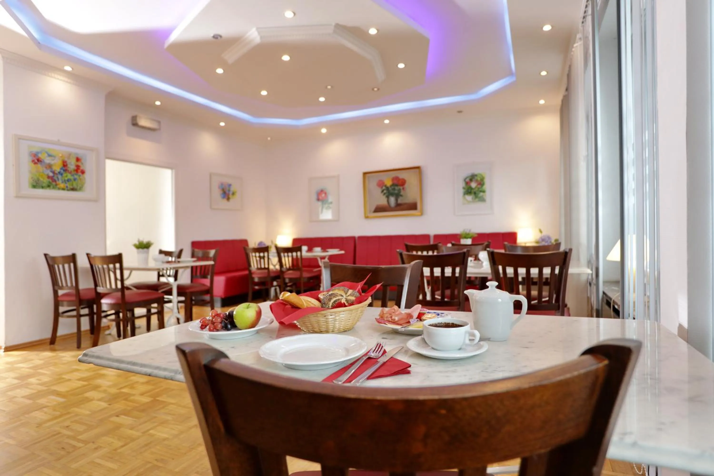 Breakfast in Hotel am Park