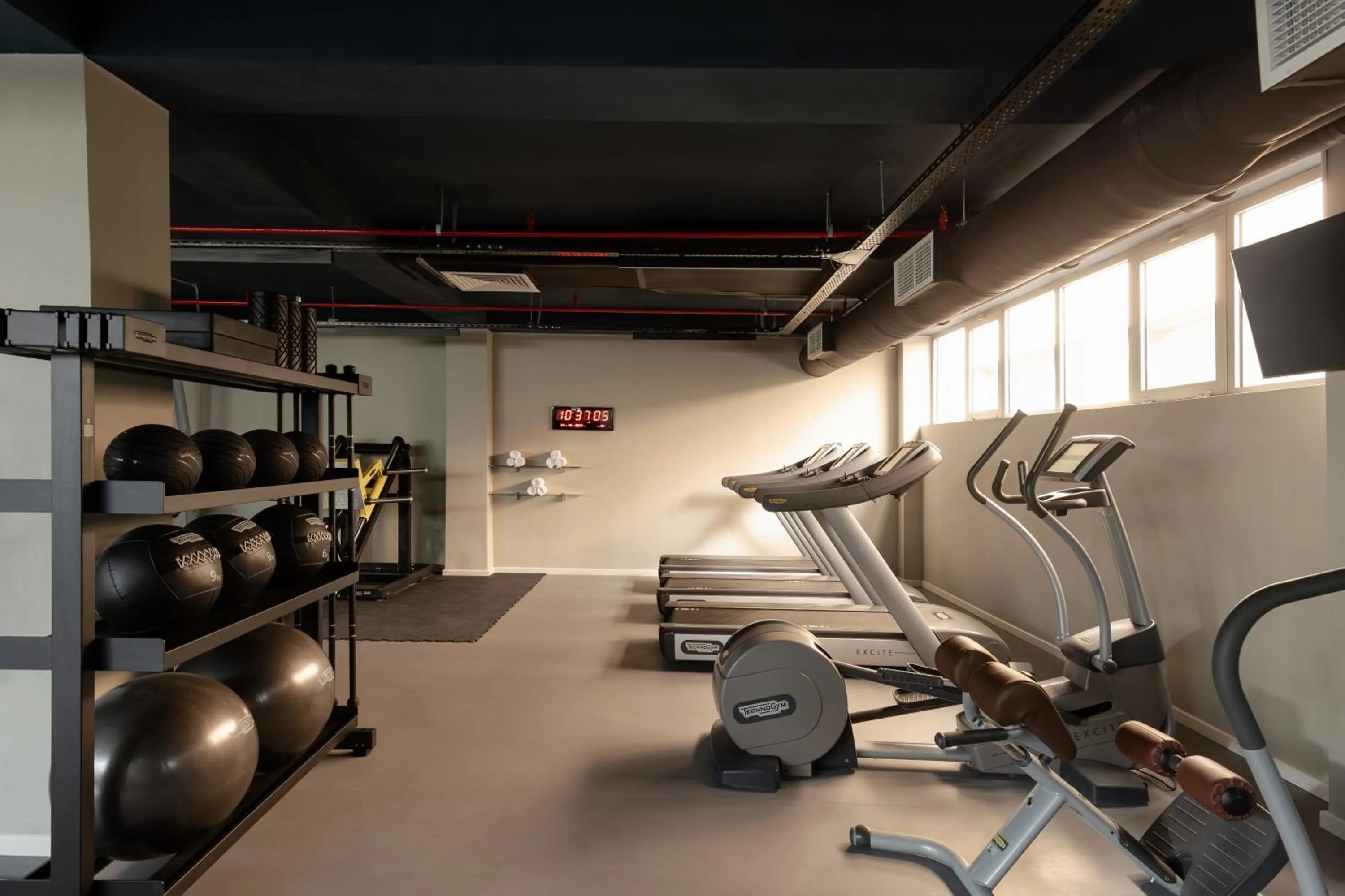 Fitness centre/facilities in Ramada Plaza by Wyndham Gence