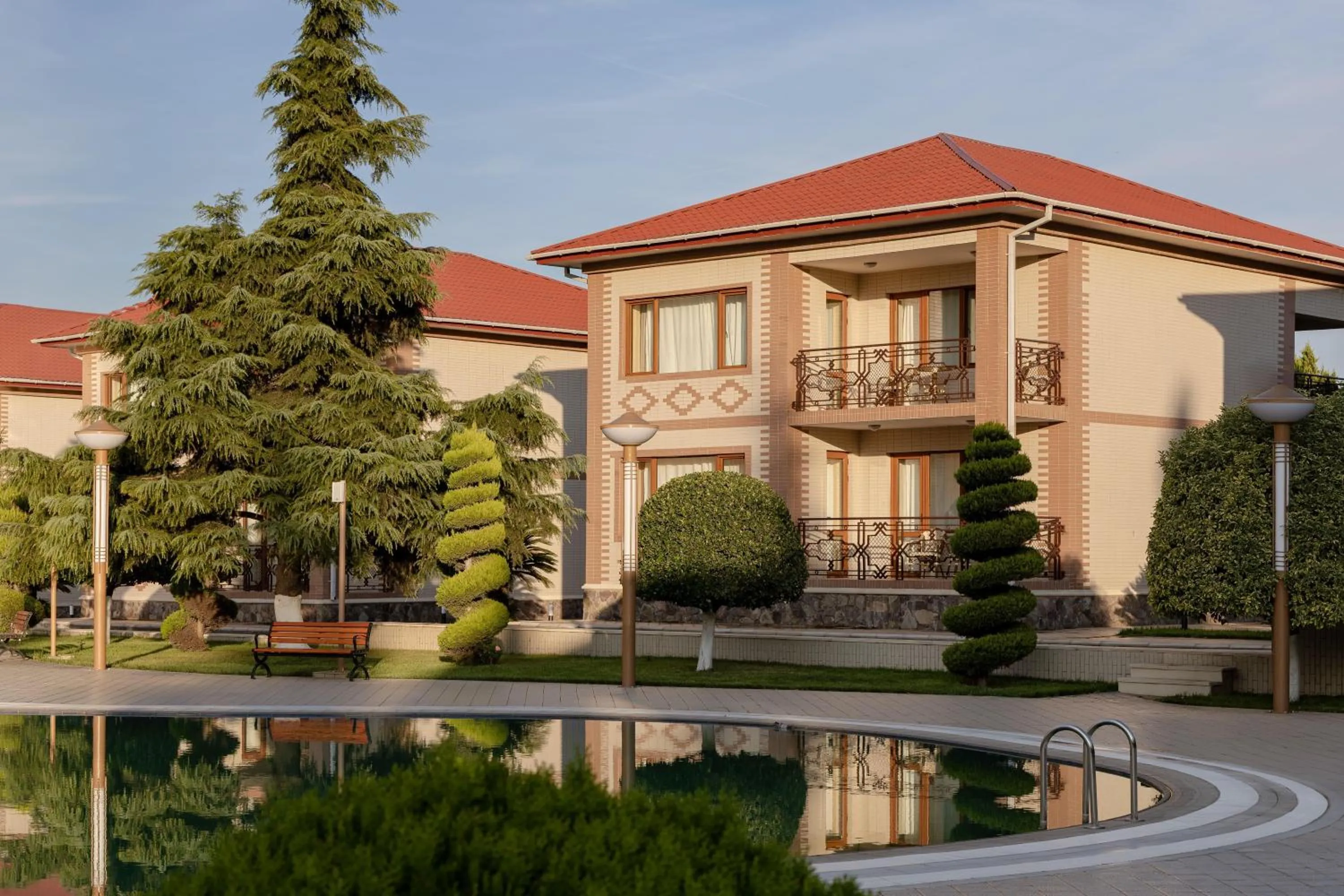 Photo of the whole room in Ramada Plaza by Wyndham Gence