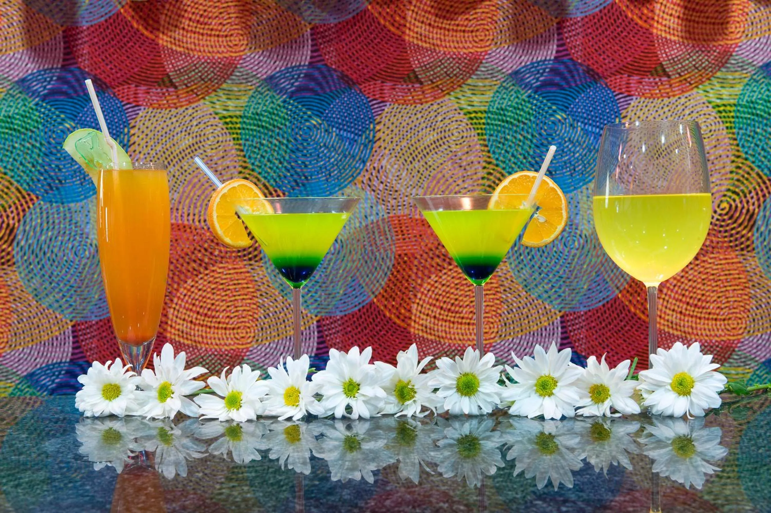 Lounge or bar in Ramada Plaza by Wyndham Gence