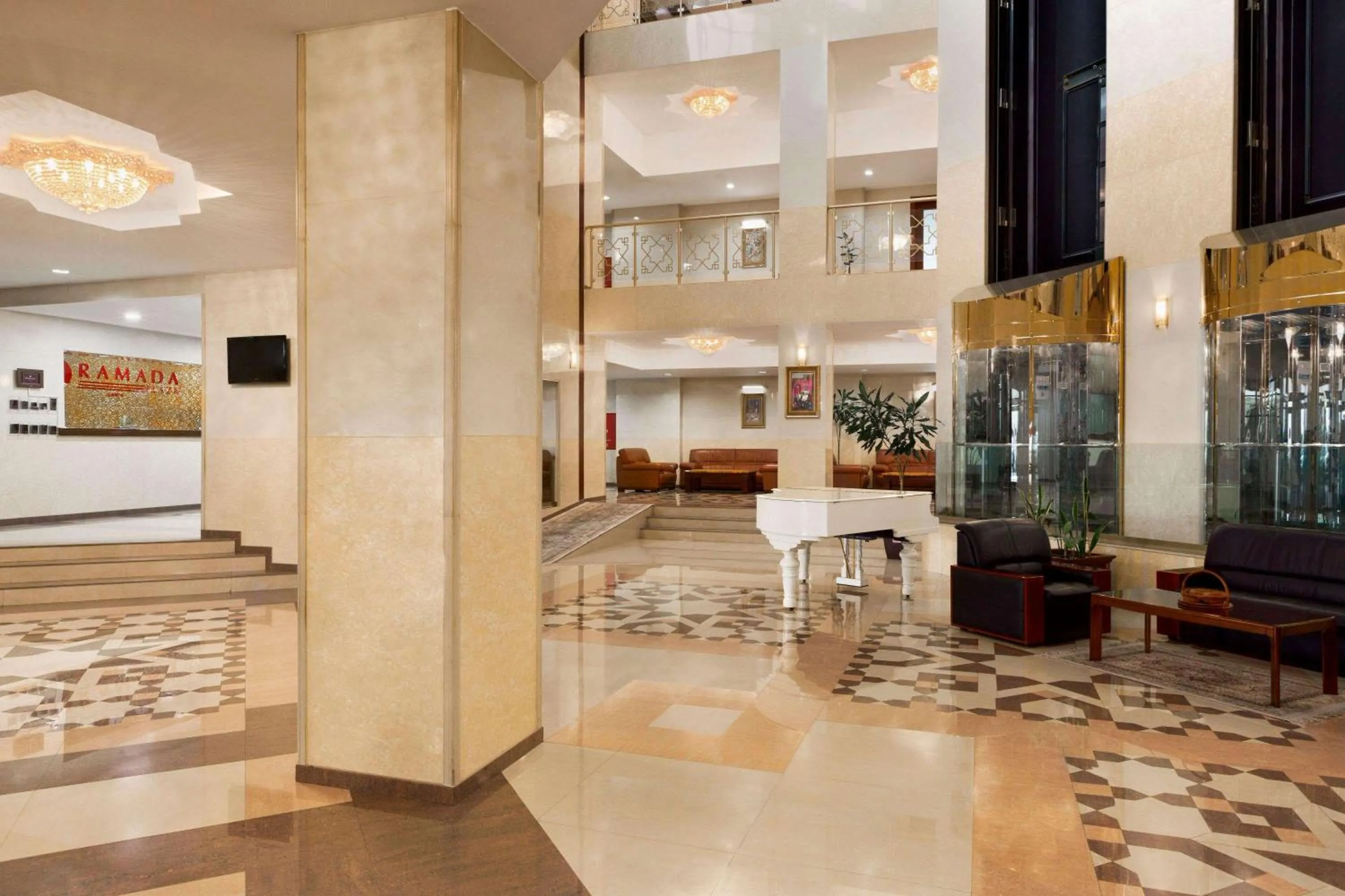 Lobby or reception in Ramada Plaza by Wyndham Gence