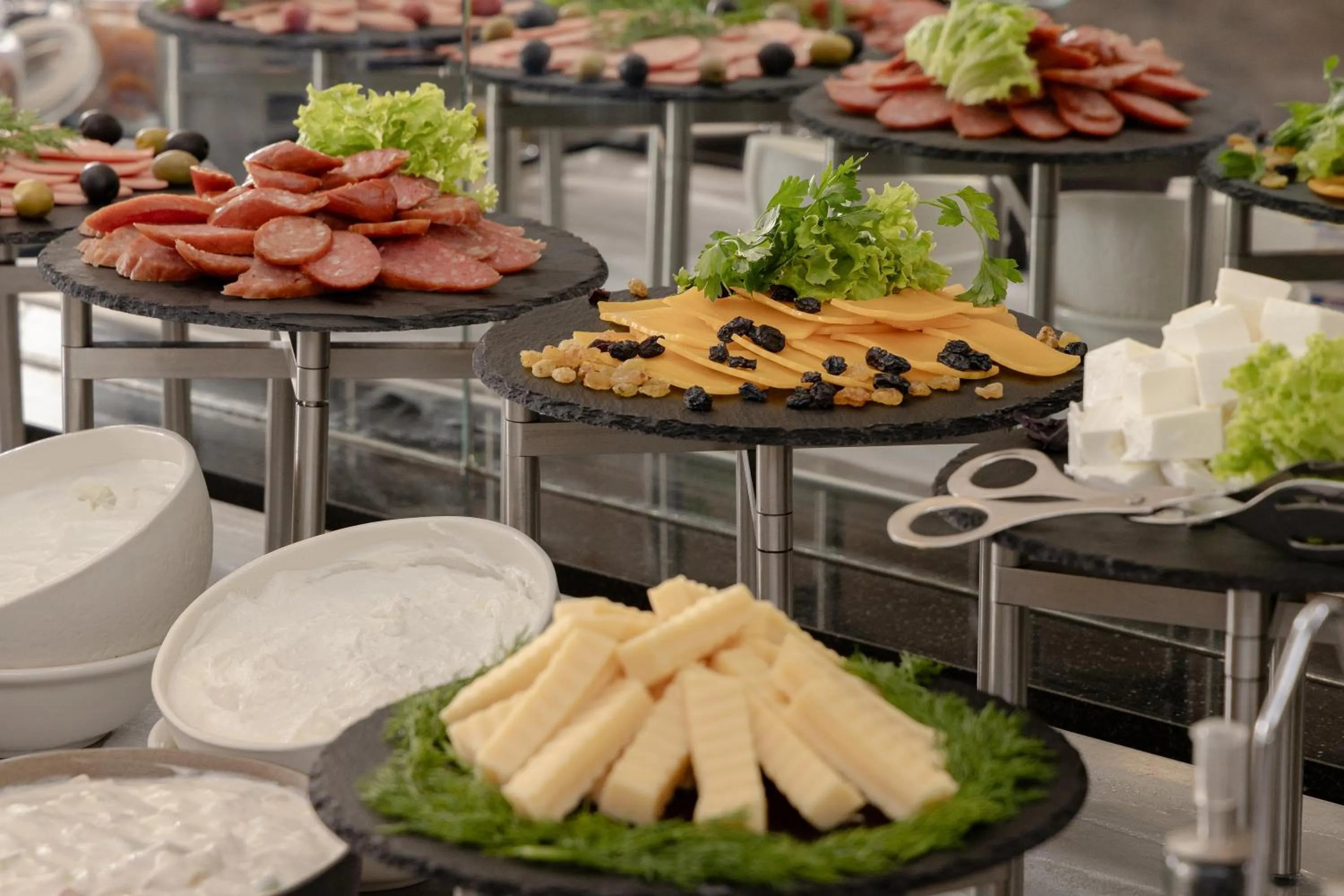 Buffet breakfast in Ramada Plaza by Wyndham Gence