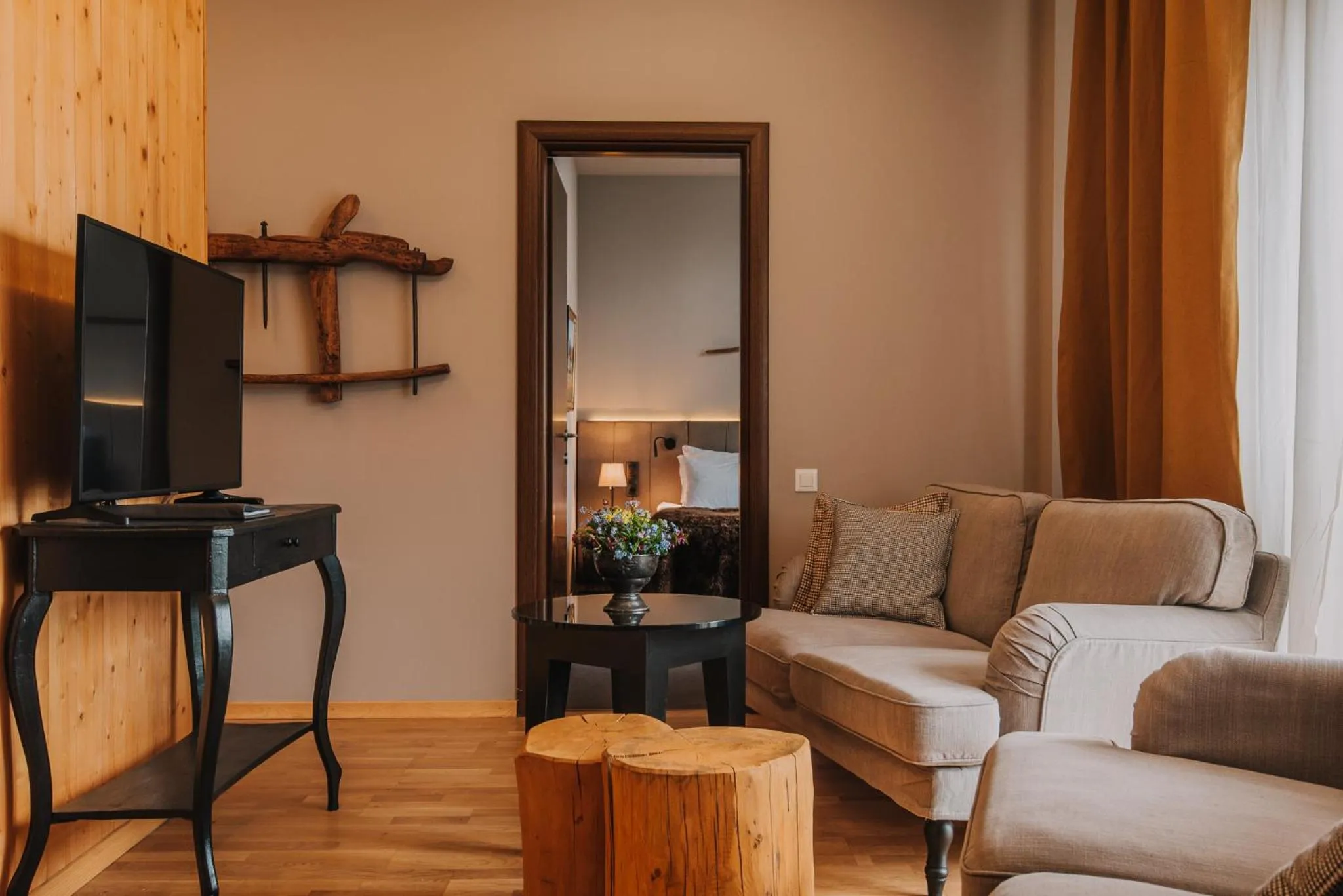 Seating area in Balvanyos Resort - Peakture Hotel & Grand Hotel Balvanyos