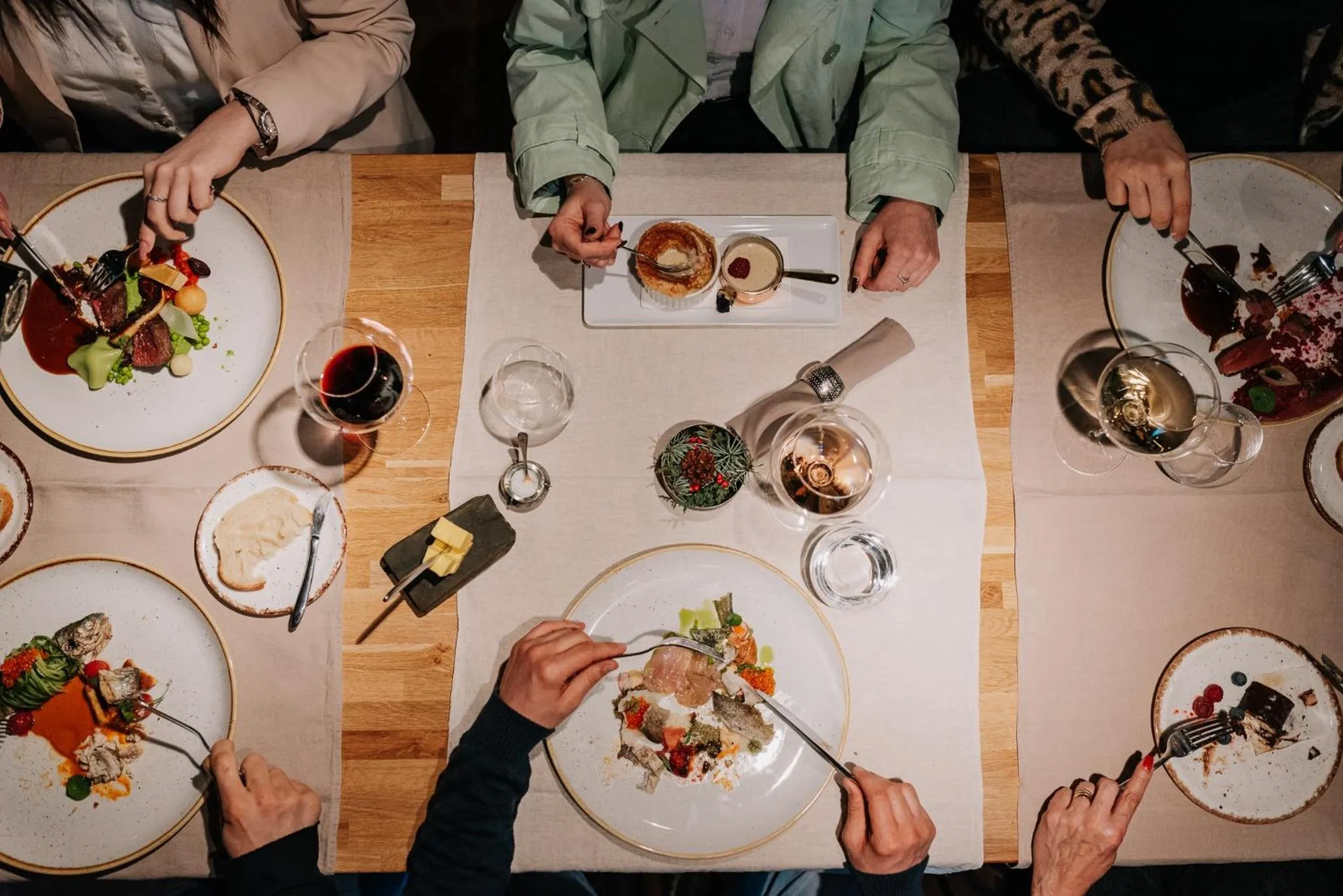 Food and drinks in Balvanyos Resort - Peakture Hotel & Grand Hotel Balvanyos