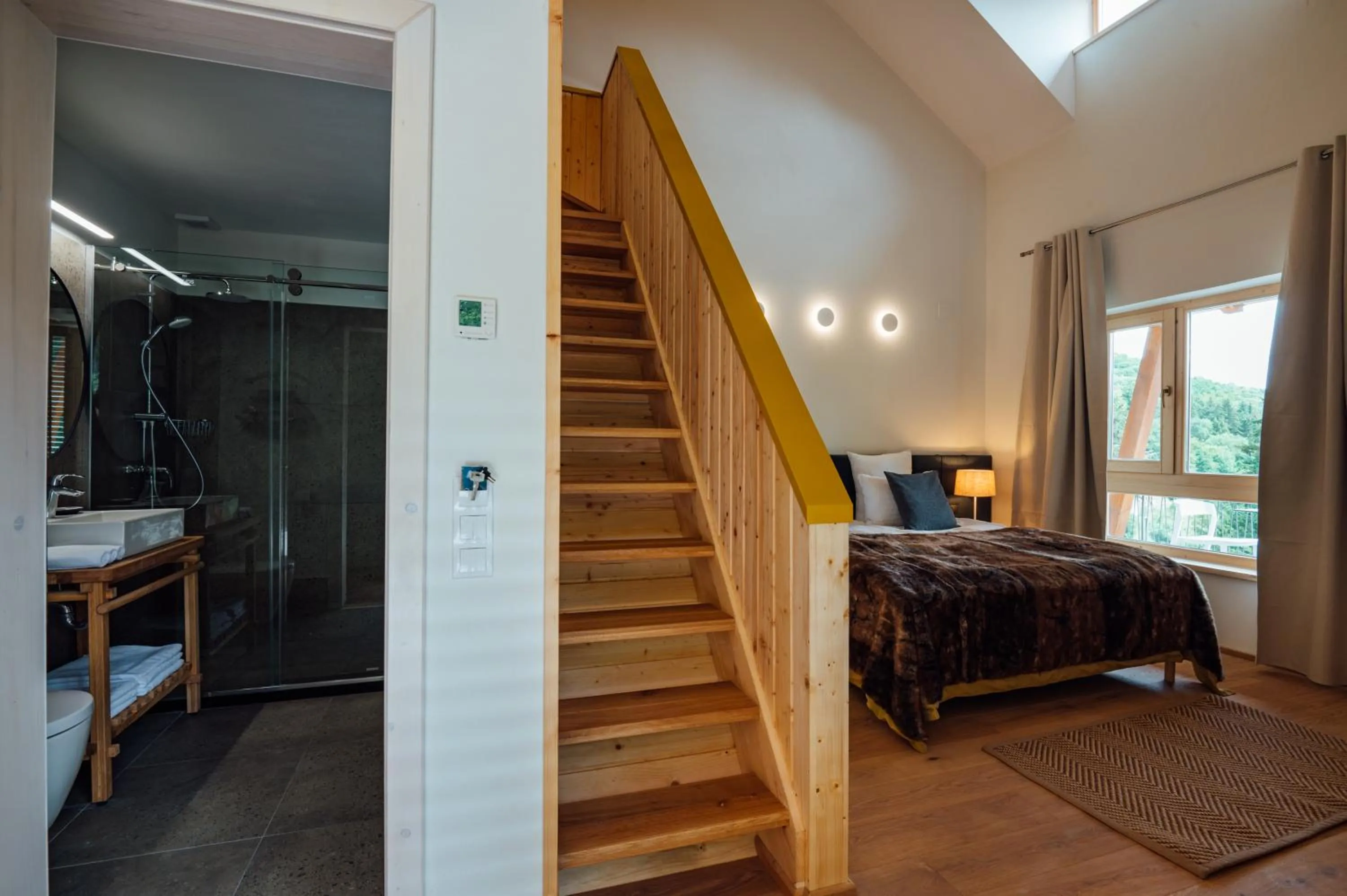 Bathroom, Bed in Balvanyos Resort - Peakture Hotel & Grand Hotel Balvanyos