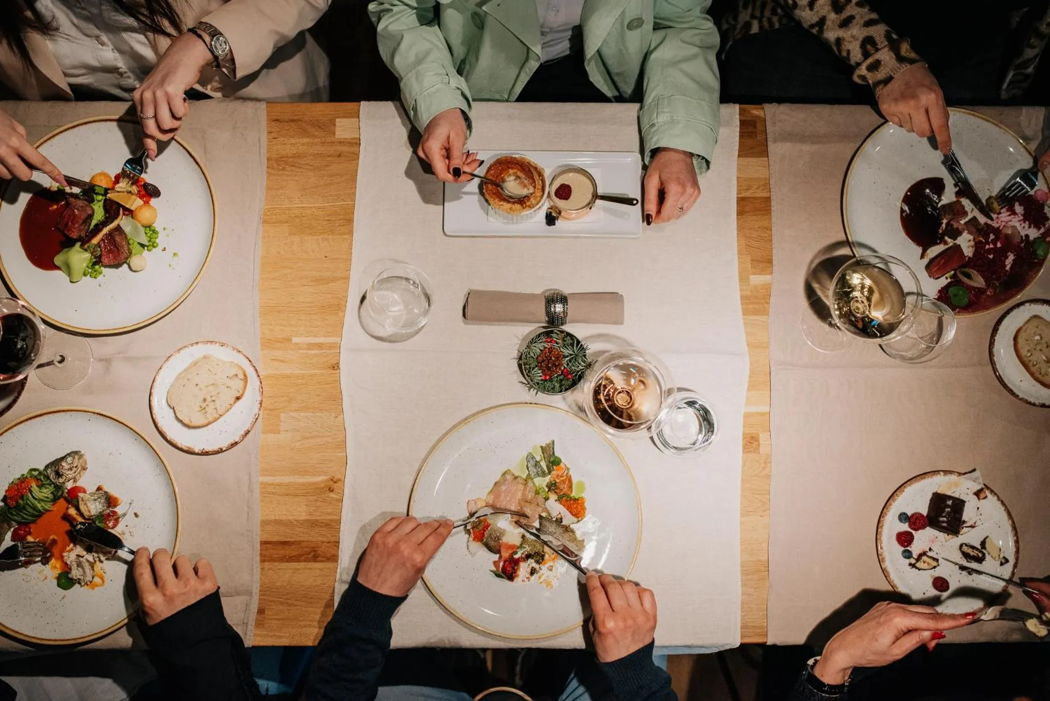 Restaurant/places to eat in Balvanyos Resort - Peakture Hotel & Grand Hotel Balvanyos